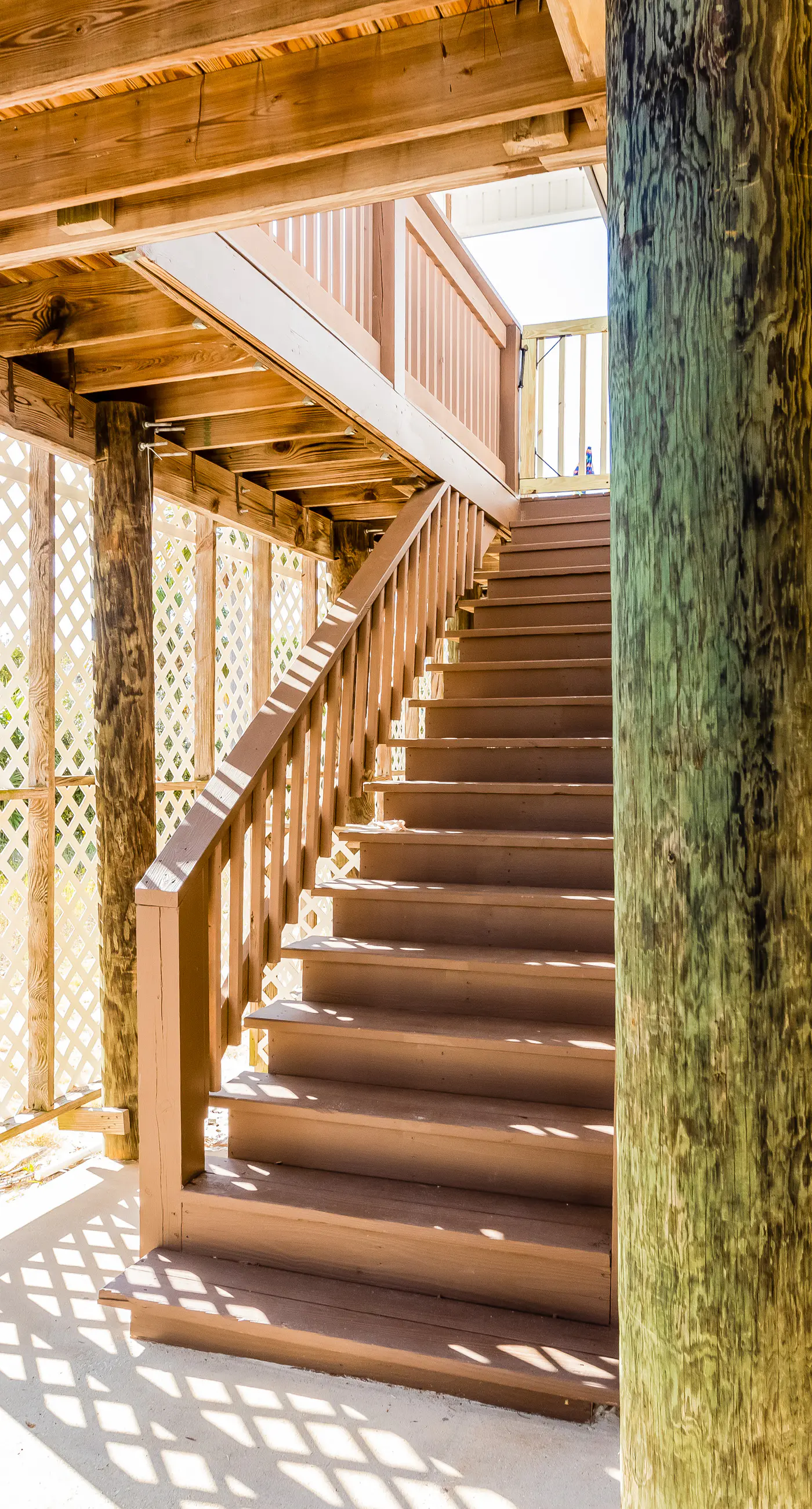 Easy beach access, dog-friendly island home with private hot tub & shared pool