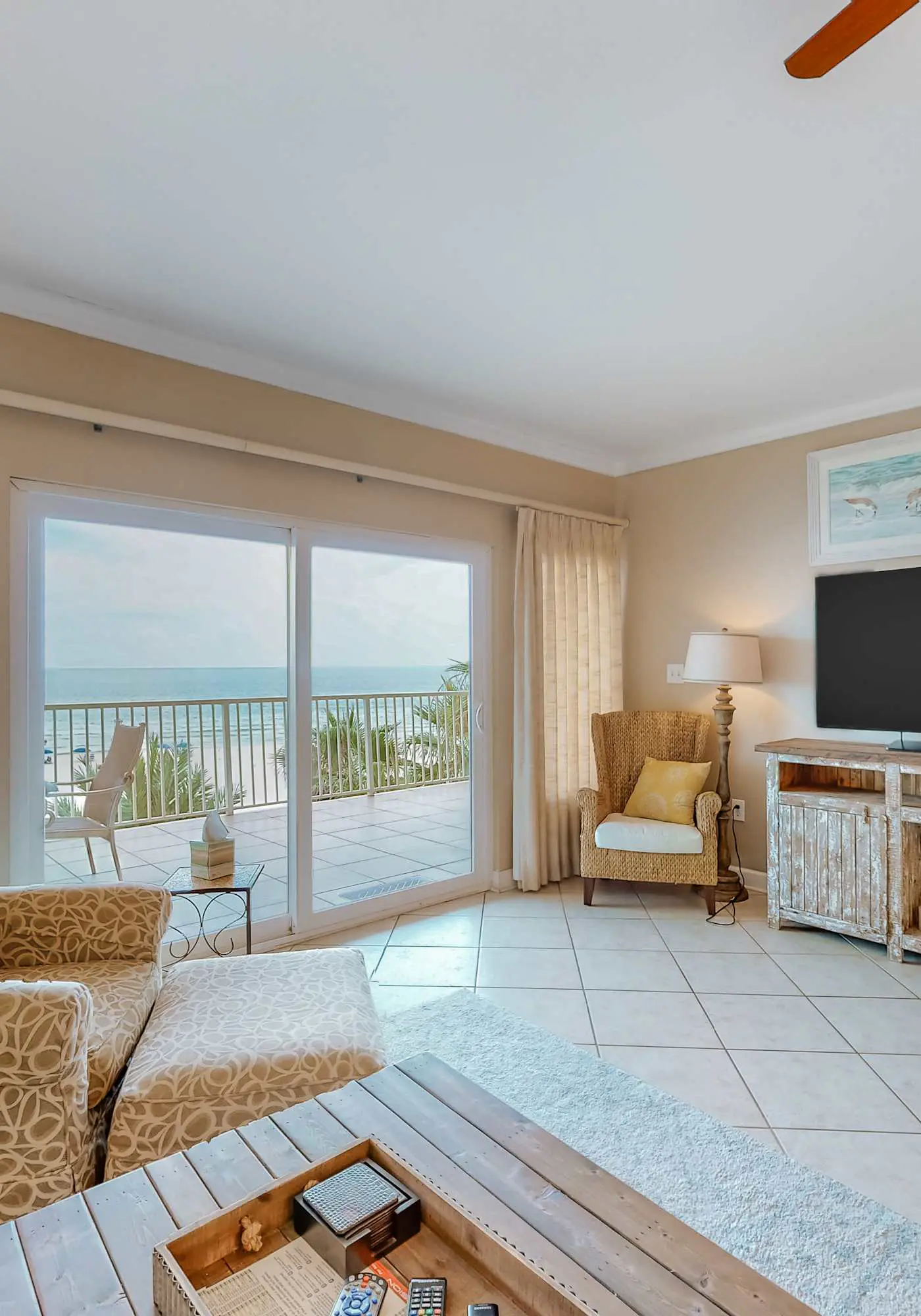 Beachfront condo with Gulf views, indoor & outdoor pools, gym & sauna
