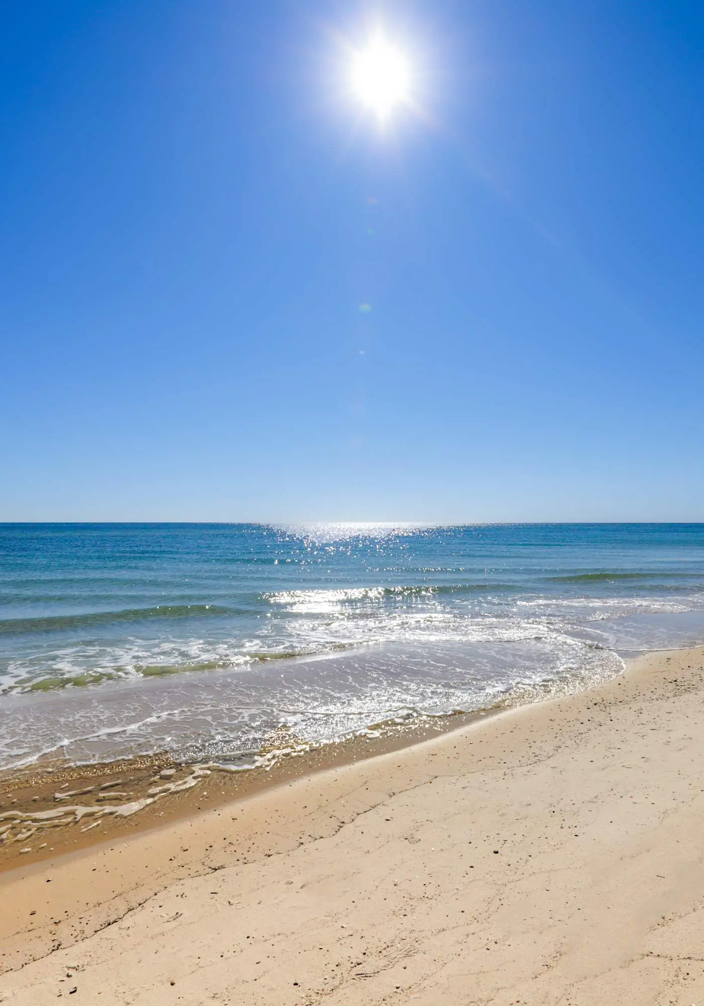 Beachfront condo with Gulf views, indoor & outdoor pools, gym & sauna