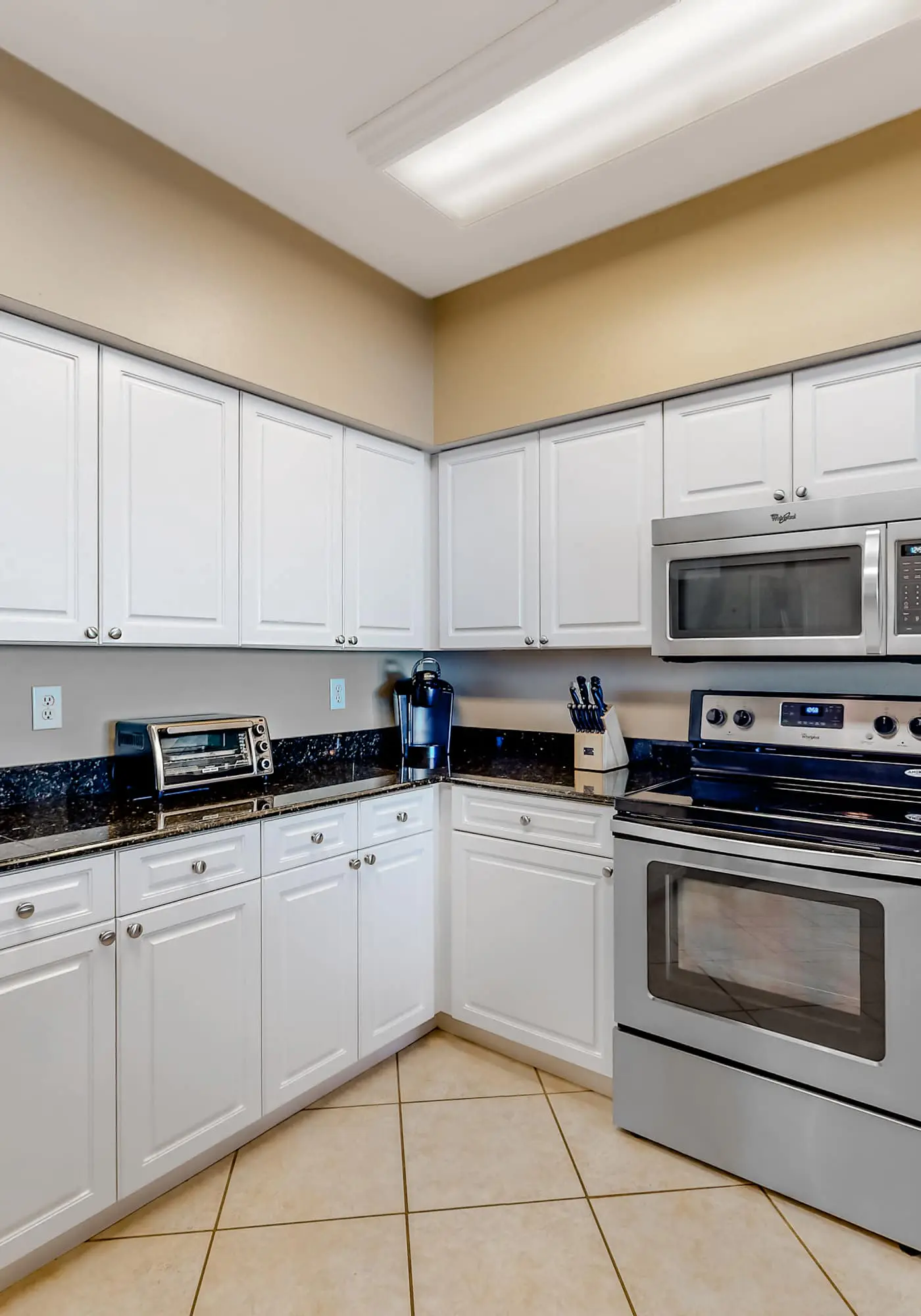 Beachfront condo with Gulf views, indoor & outdoor pools, gym & sauna