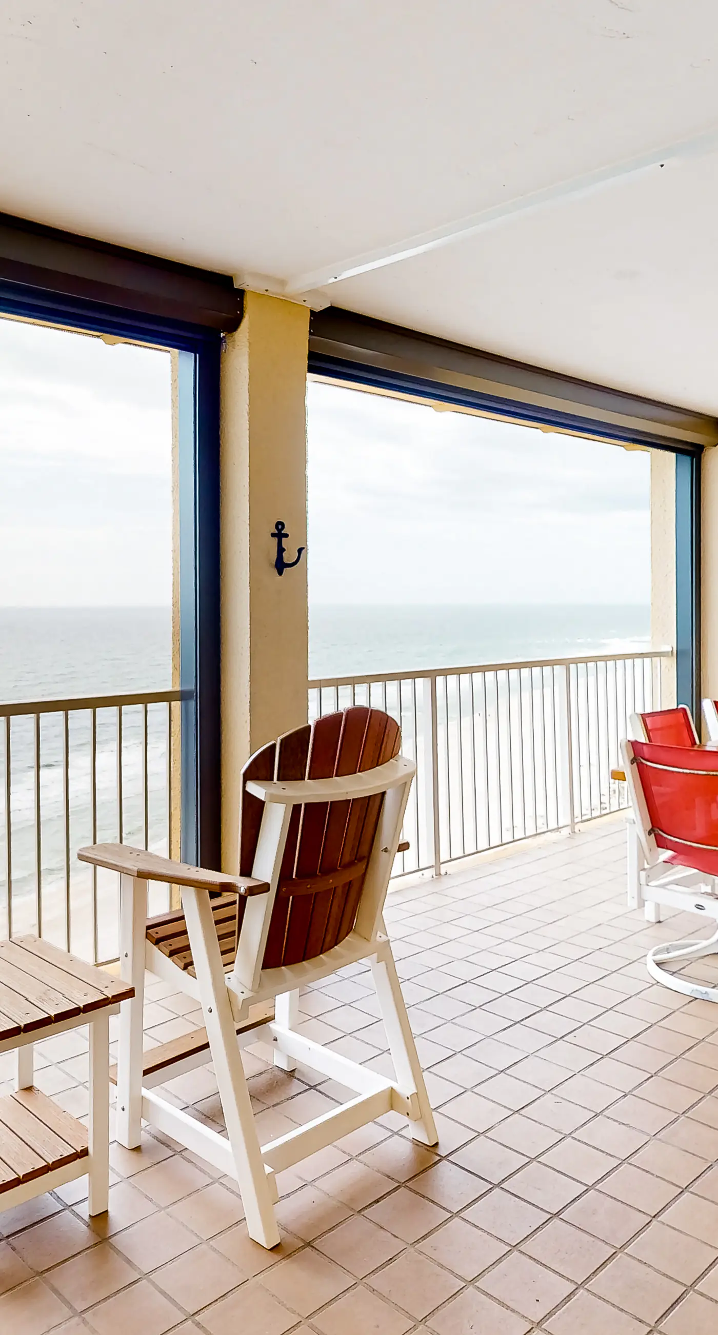 Gulf-front getaway with pool, hot tub, athletic courts & central AC