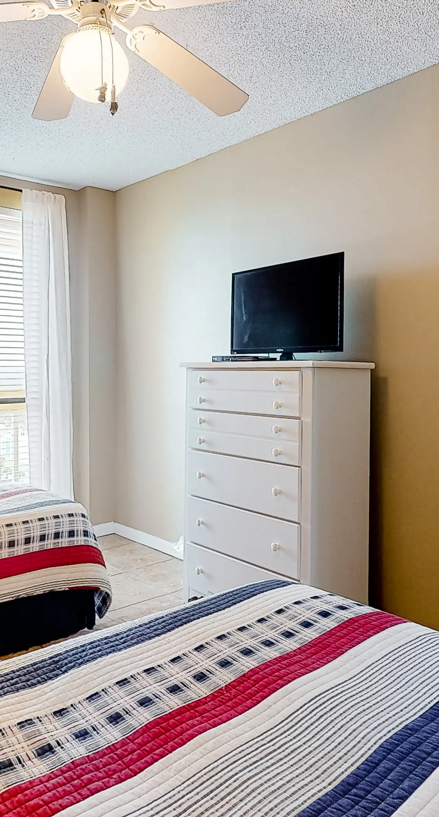 Gulf-front getaway with pool, hot tub, athletic courts & central AC