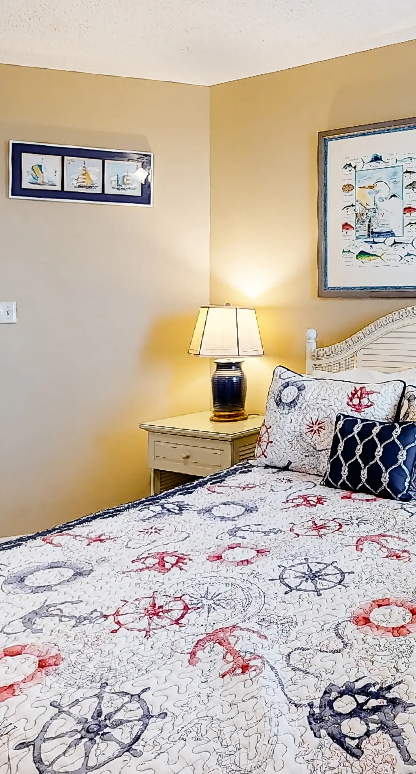 Gulf-front getaway with pool, hot tub, athletic courts & central AC