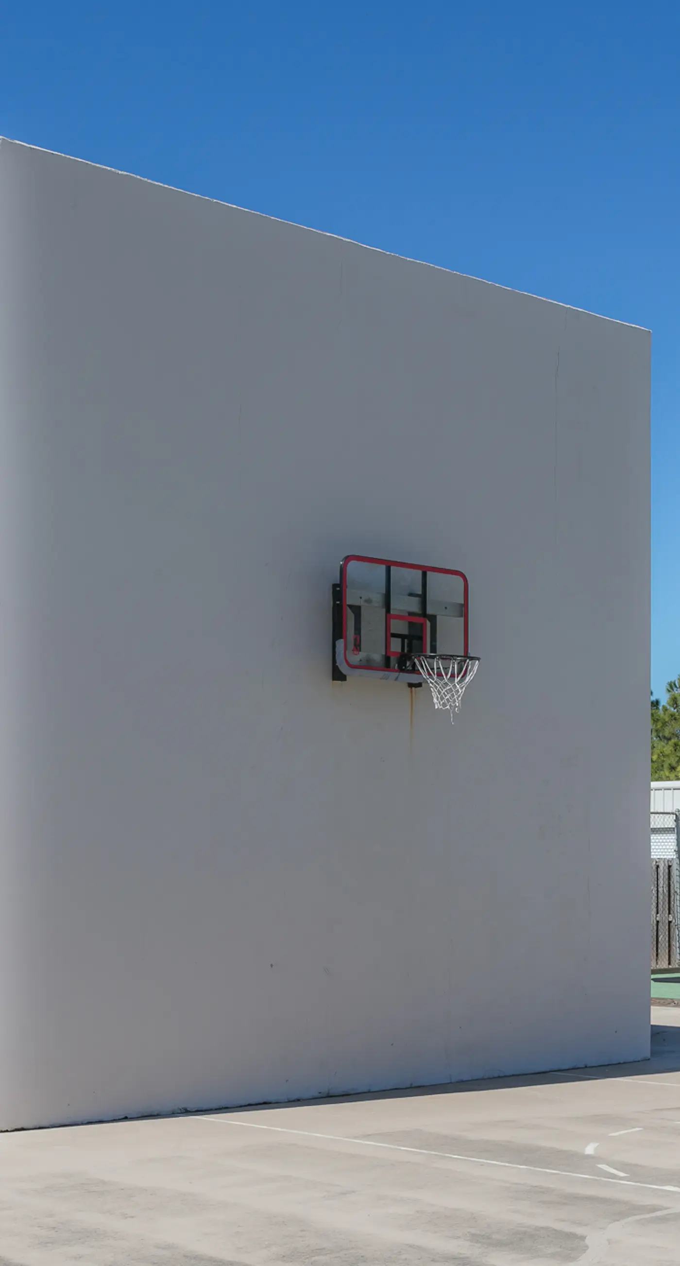 Gulf-front getaway with pool, hot tub, athletic courts & central AC