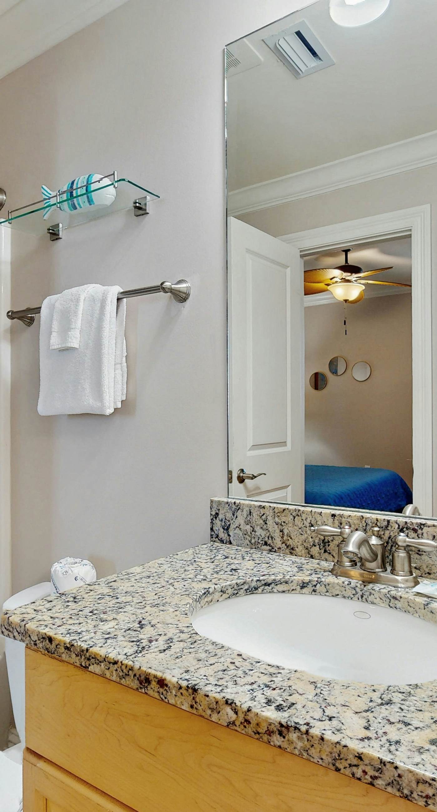 Bright & beachy waterfront condo with pools, tennis, gym, spacious balcony & W/D