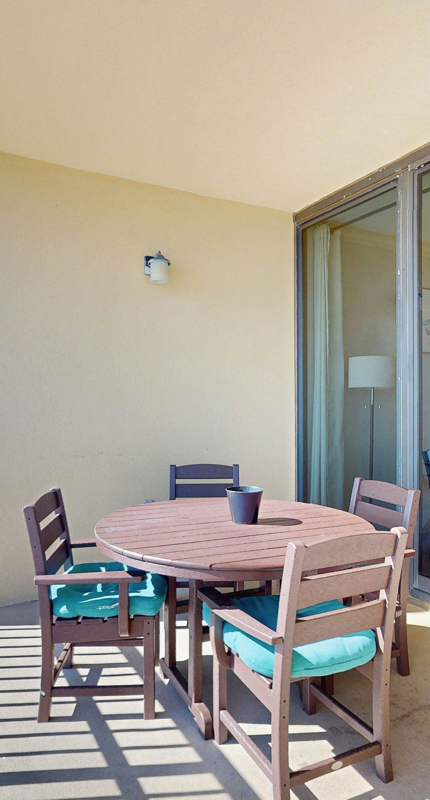 Bright & beachy waterfront condo with pools, tennis, gym, spacious balcony & W/D