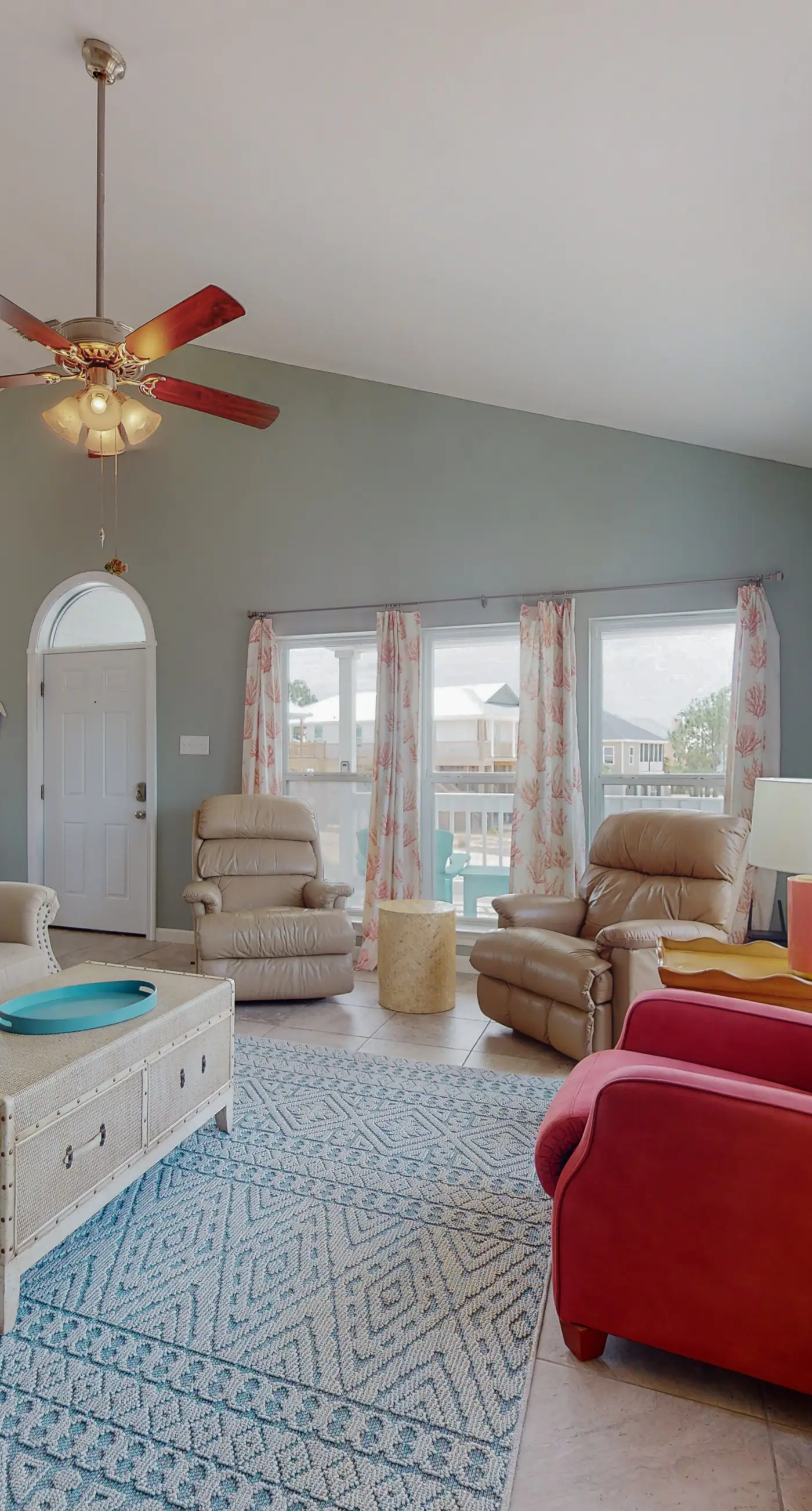 Spacious Island Gem Near the Beach & Town With Large Deck & Full Kitchen - Dogs OK