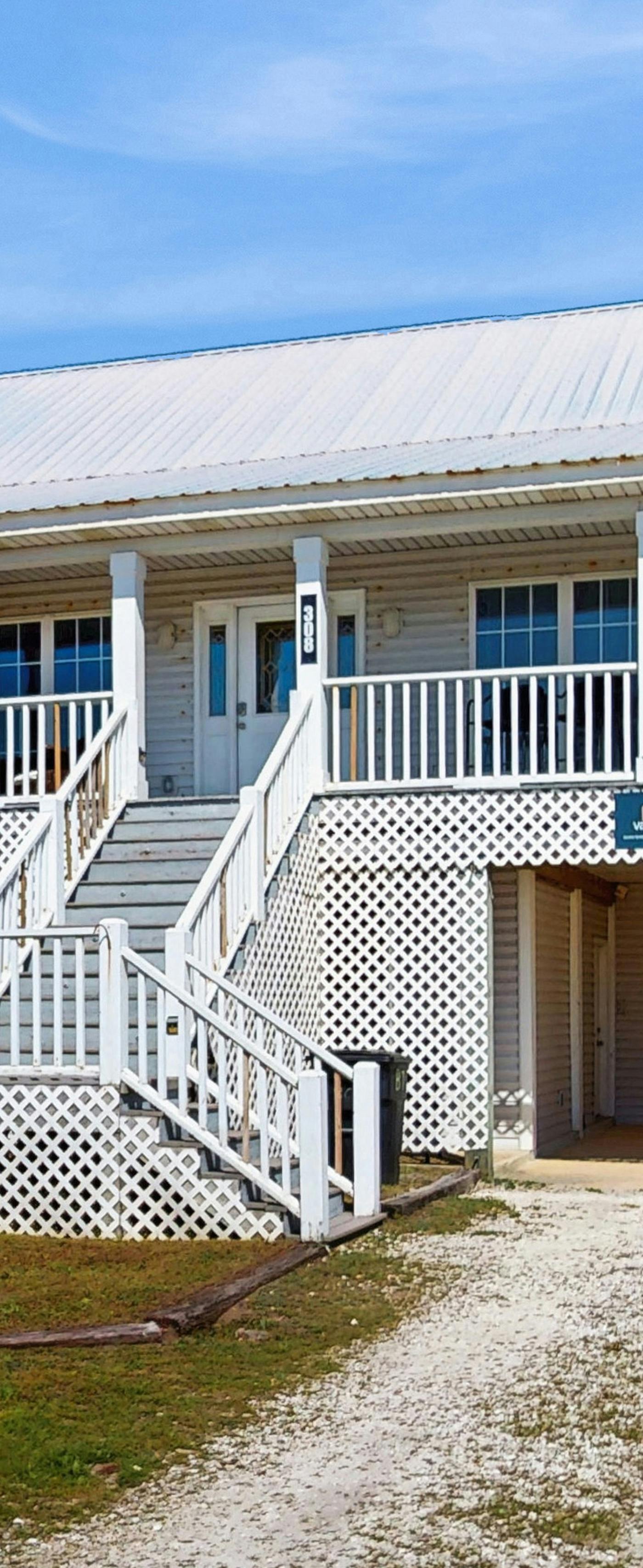 Dog-Friendly Oceanside Home with Free WiFi, Central AC, Private W&D, Balcony