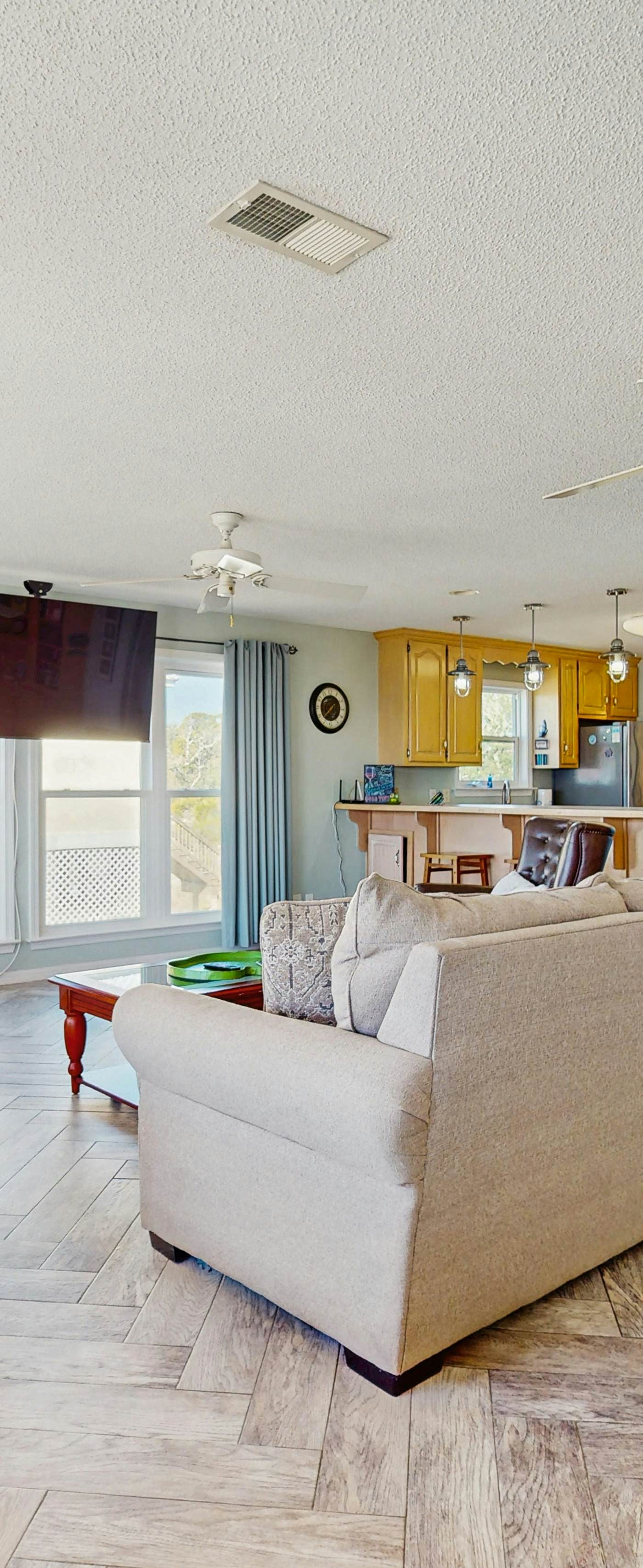 Dog-Friendly Oceanside Home with Free WiFi, Central AC, Private W&D, Balcony