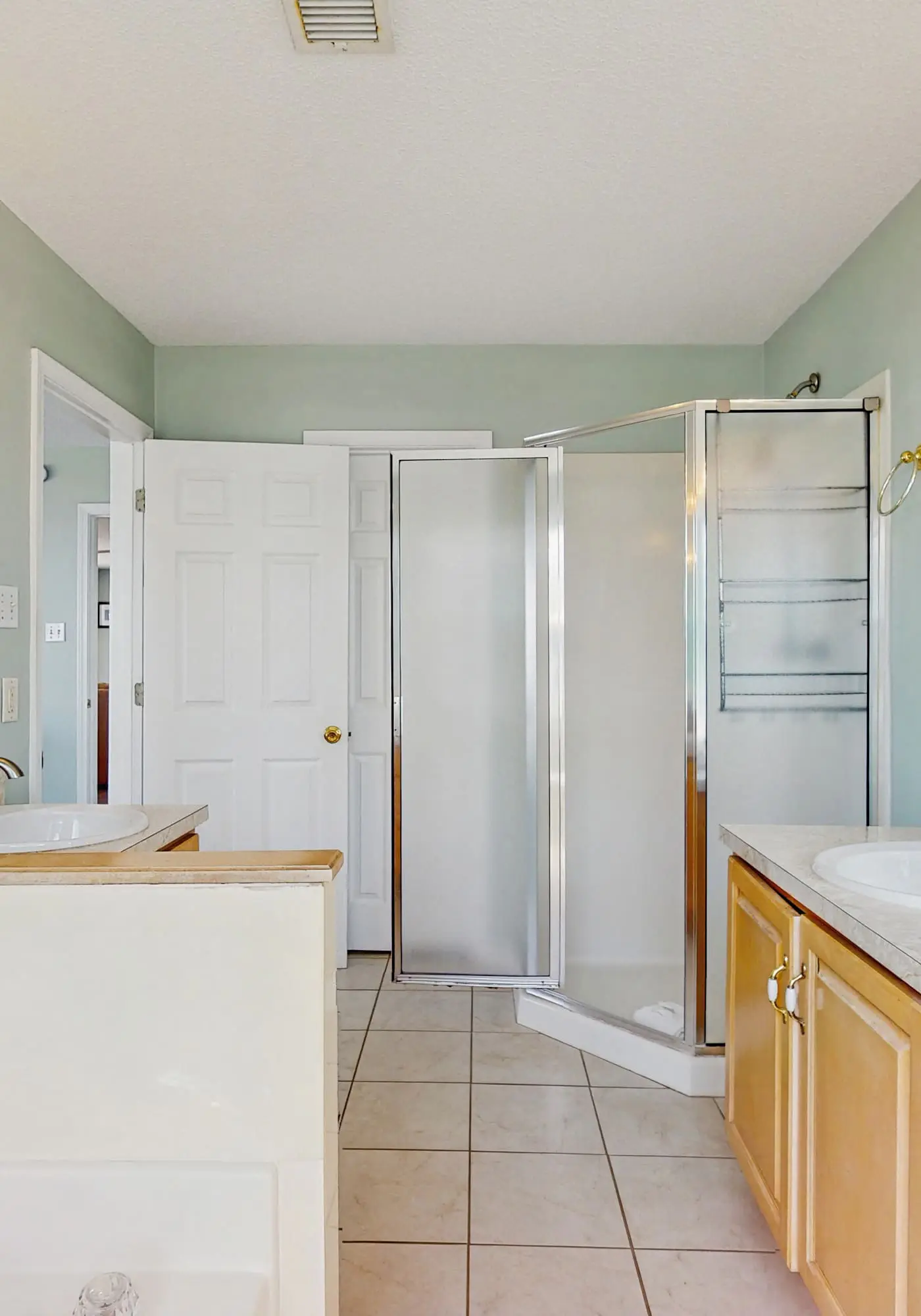 Dog-Friendly Oceanside Home with Free WiFi, Central AC, Private W&D, Balcony