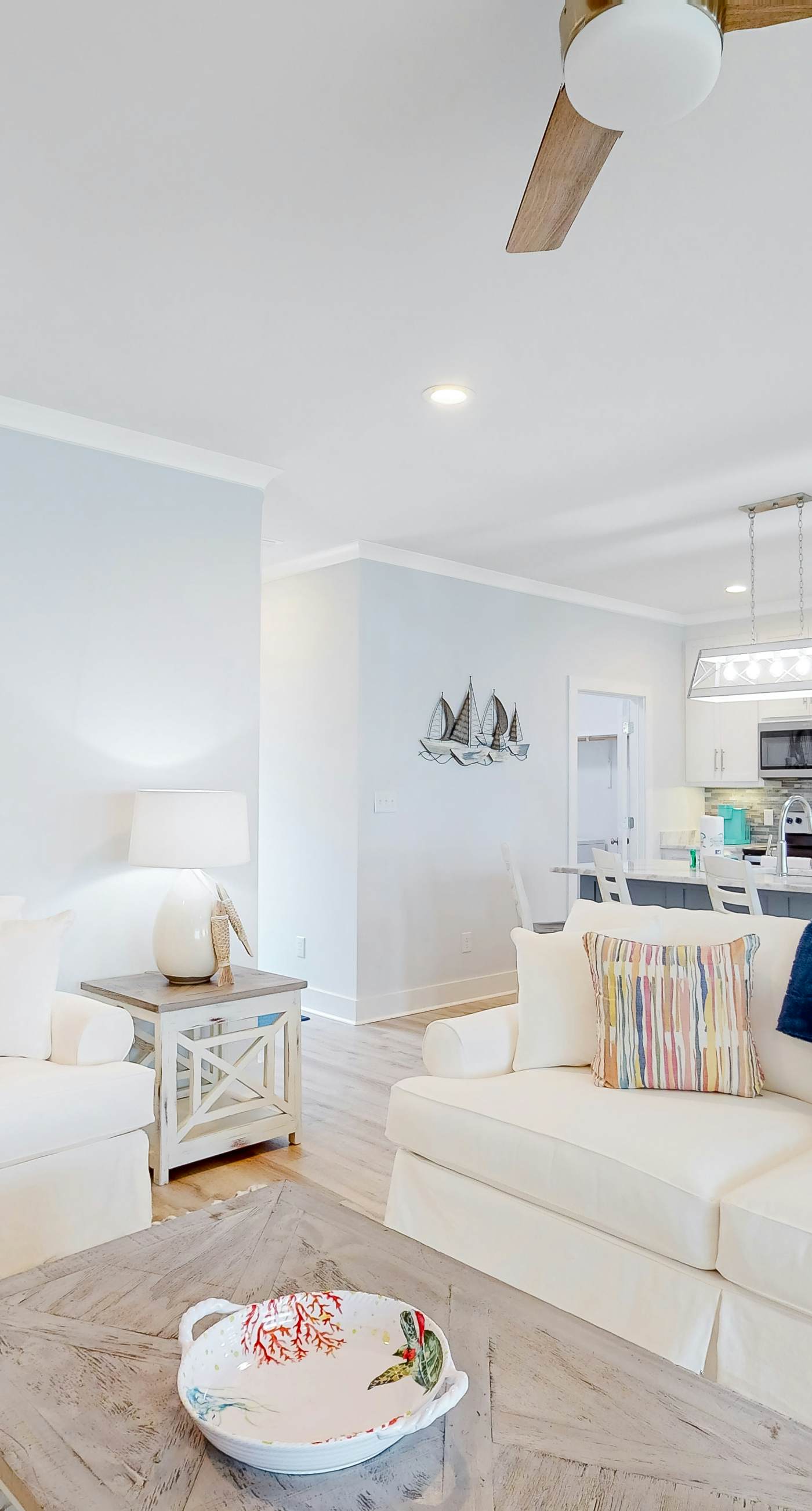 Beautiful beach house with WiFi, Gulf view, central AC, washer,dryer - dogs OK