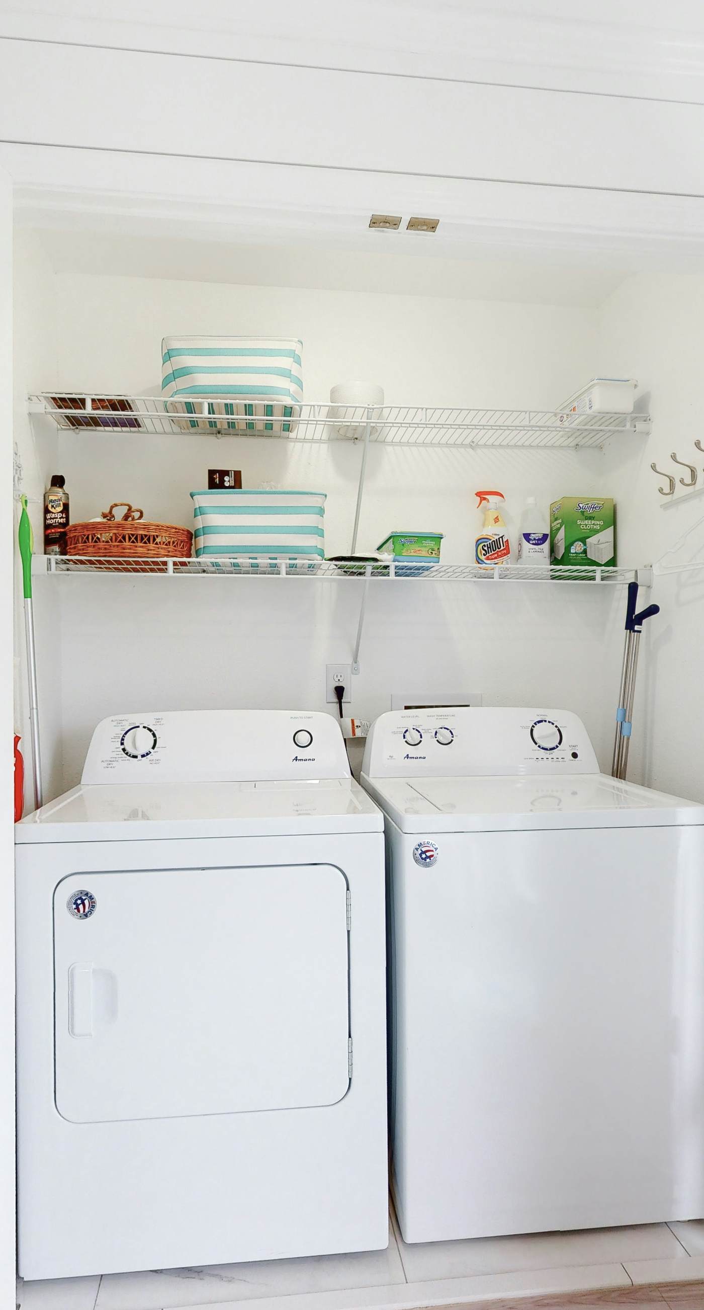 Bay view home with WiFi, central ac, & decks - snowbirds, dogs welcome