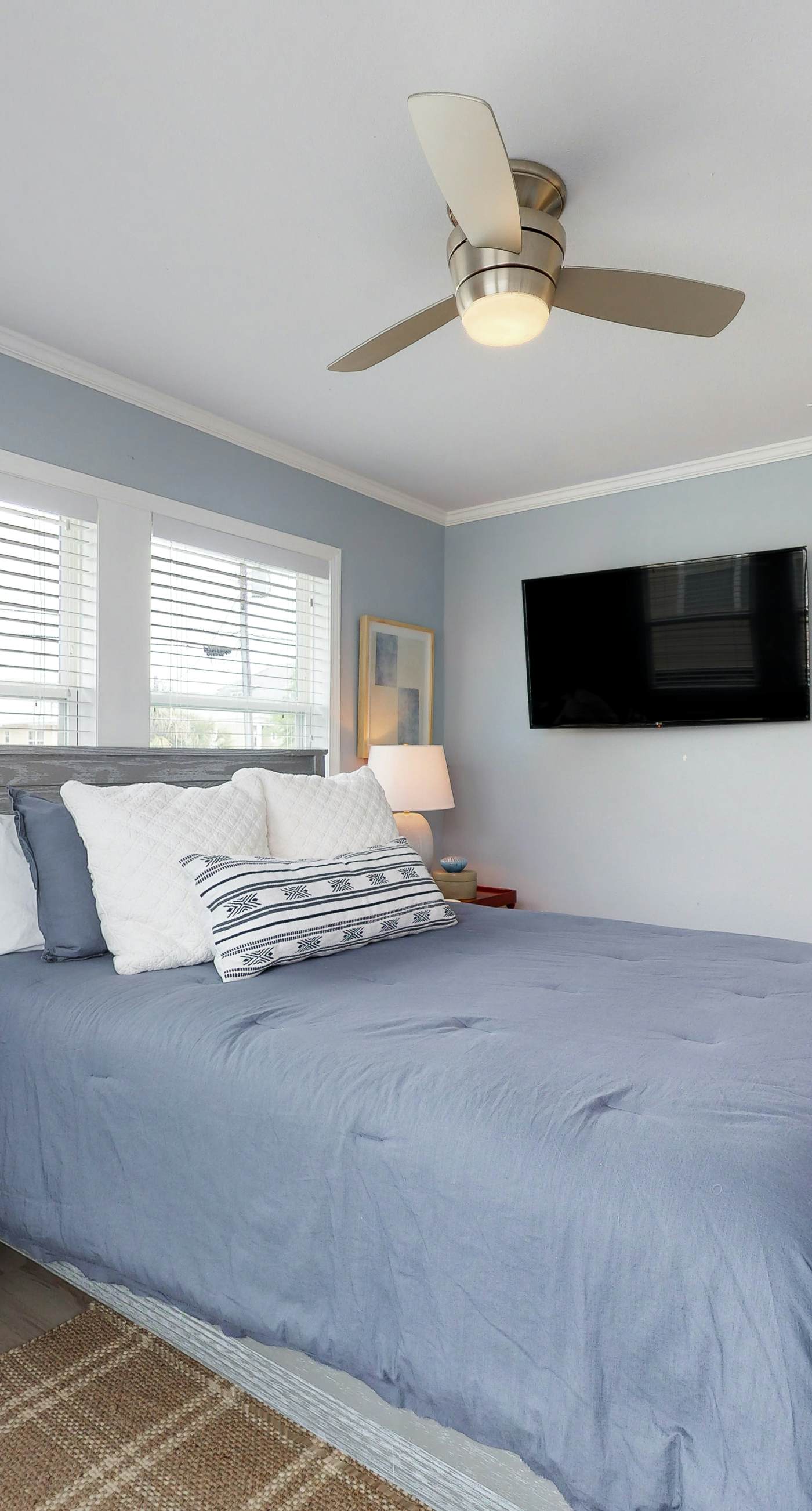 Bay view home with WiFi, central ac, & decks - snowbirds, dogs welcome