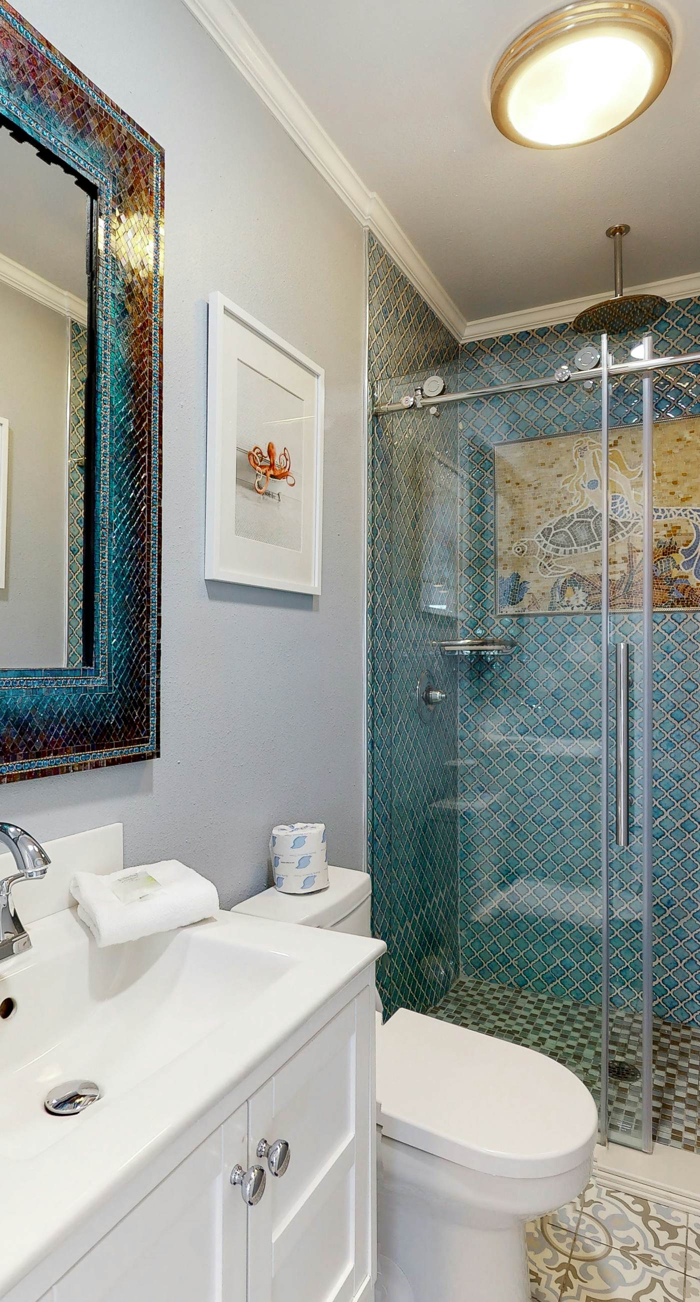 Bay view home with WiFi, central ac, & decks - snowbirds, dogs welcome