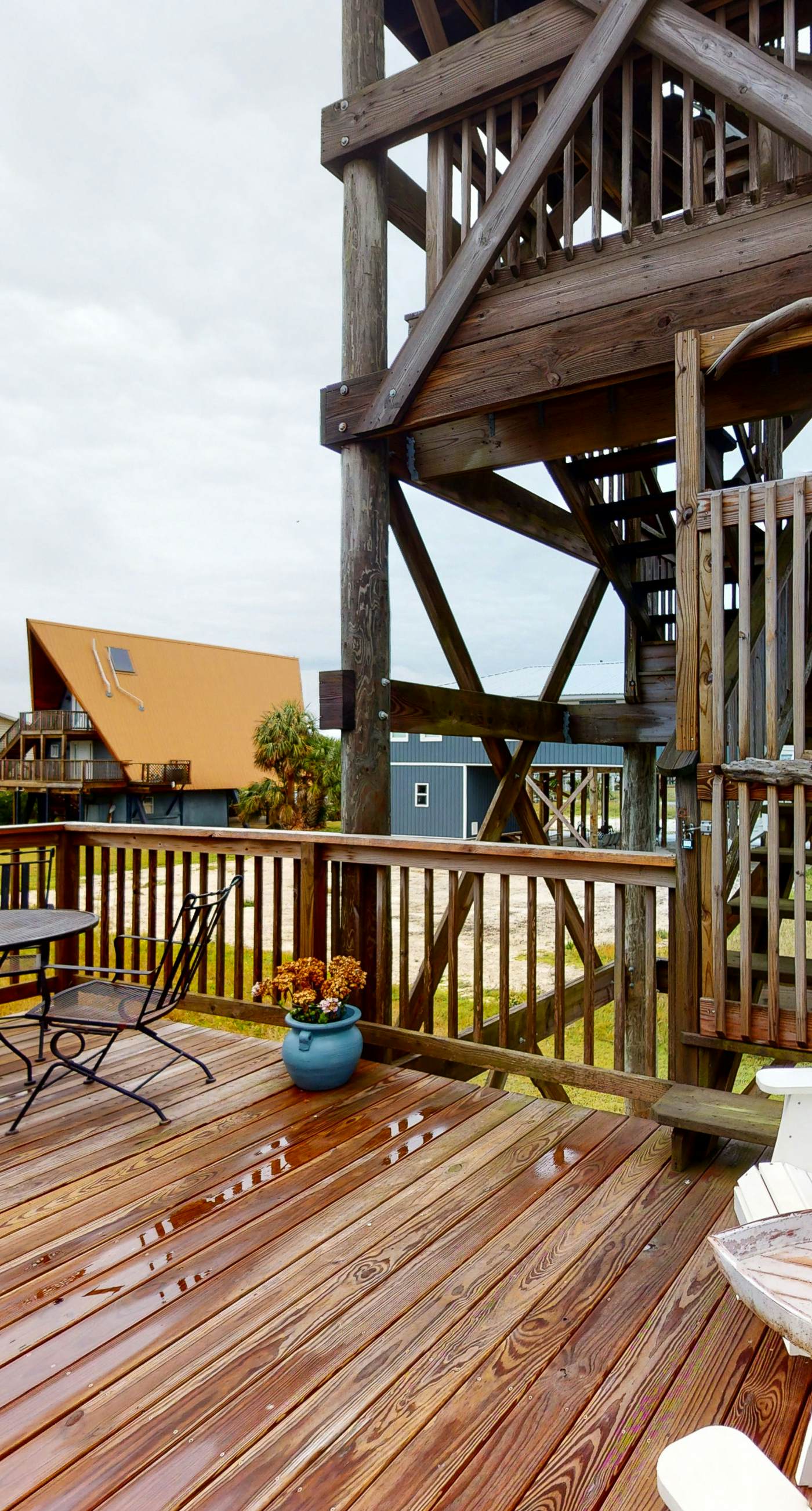 Bay view home with WiFi, central ac, & decks - snowbirds, dogs welcome