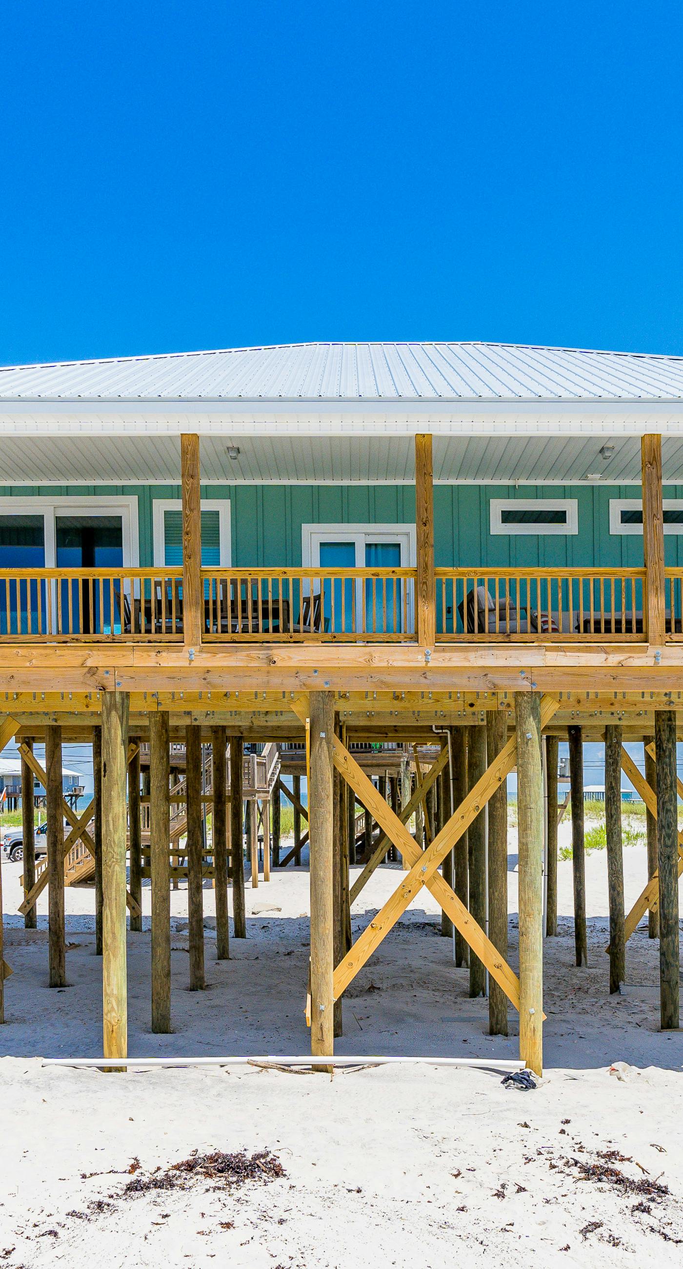 Beautiful beach house with Gulf views, covered deck, central AC, and free WiFi
