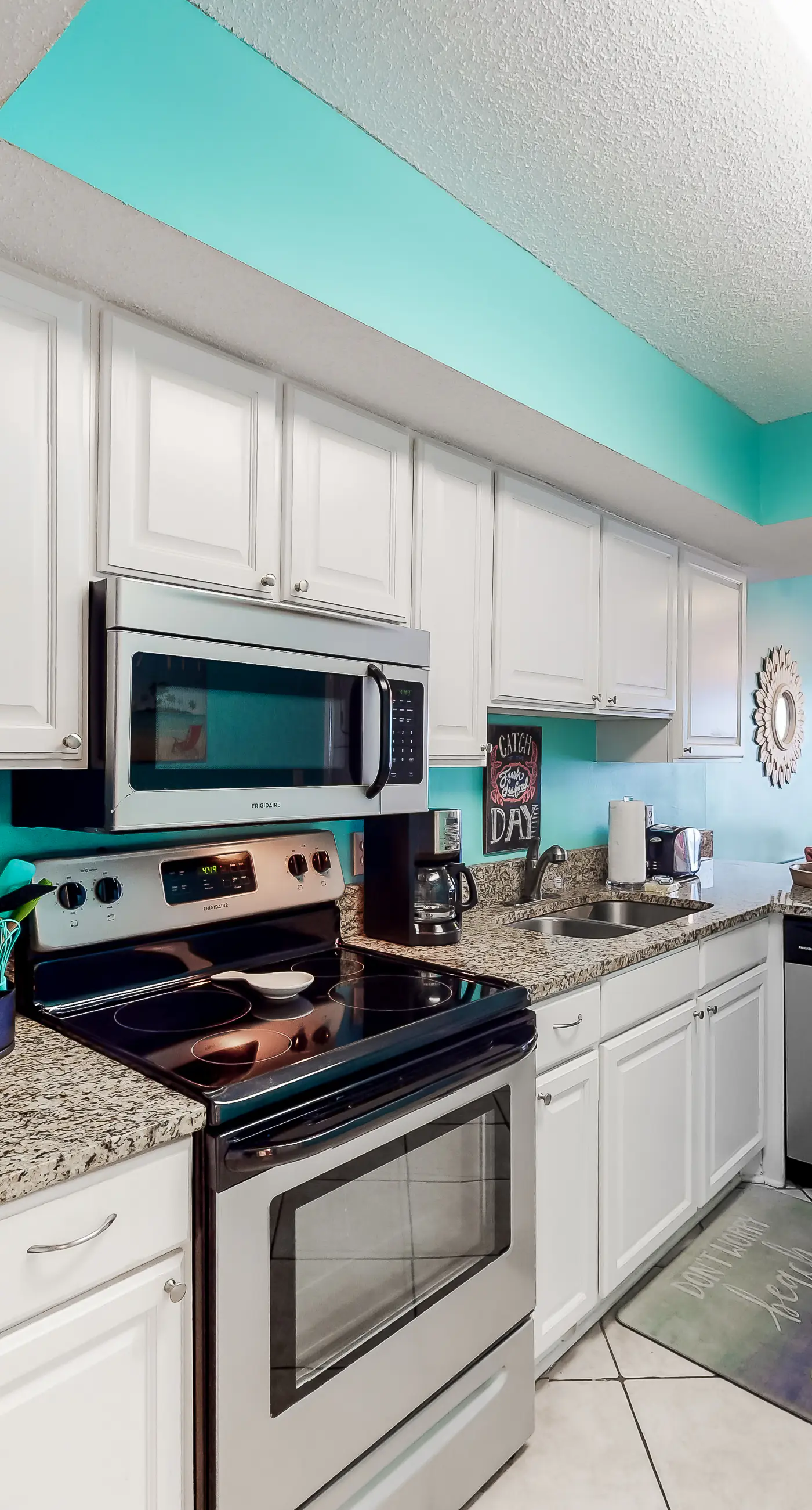 Gulf-front condo with central AC, balcony & pool