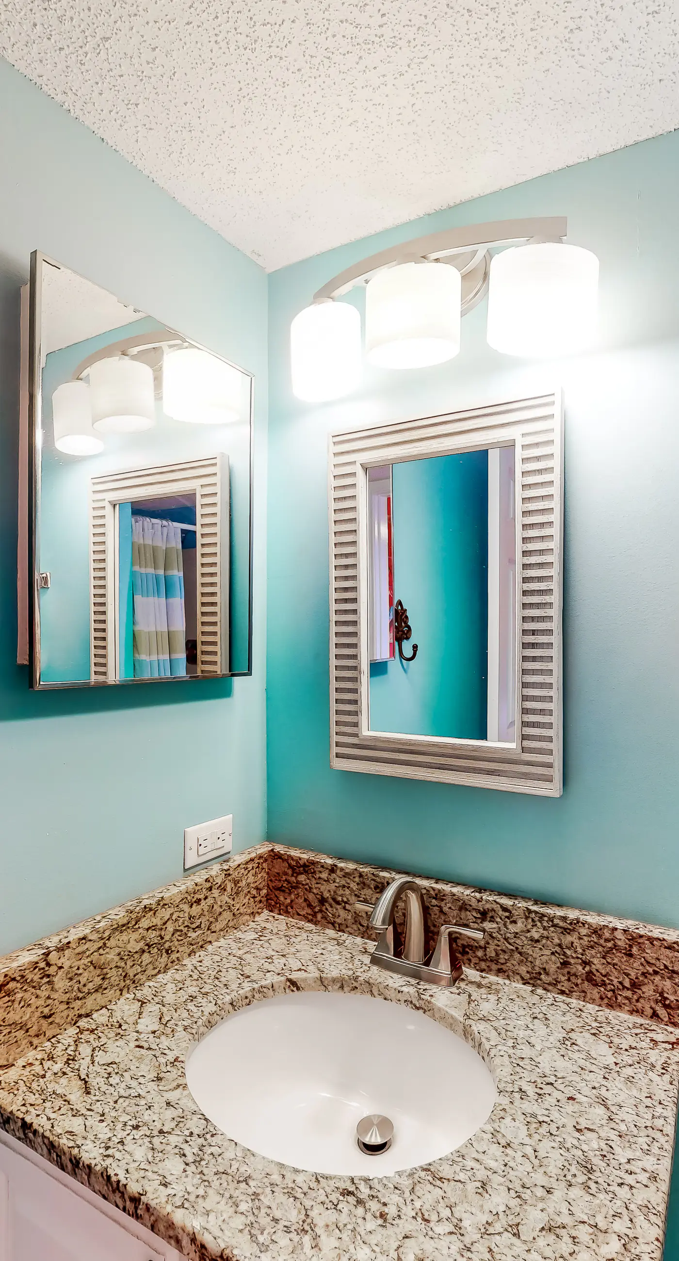 Gulf-front condo with central AC, balcony & pool