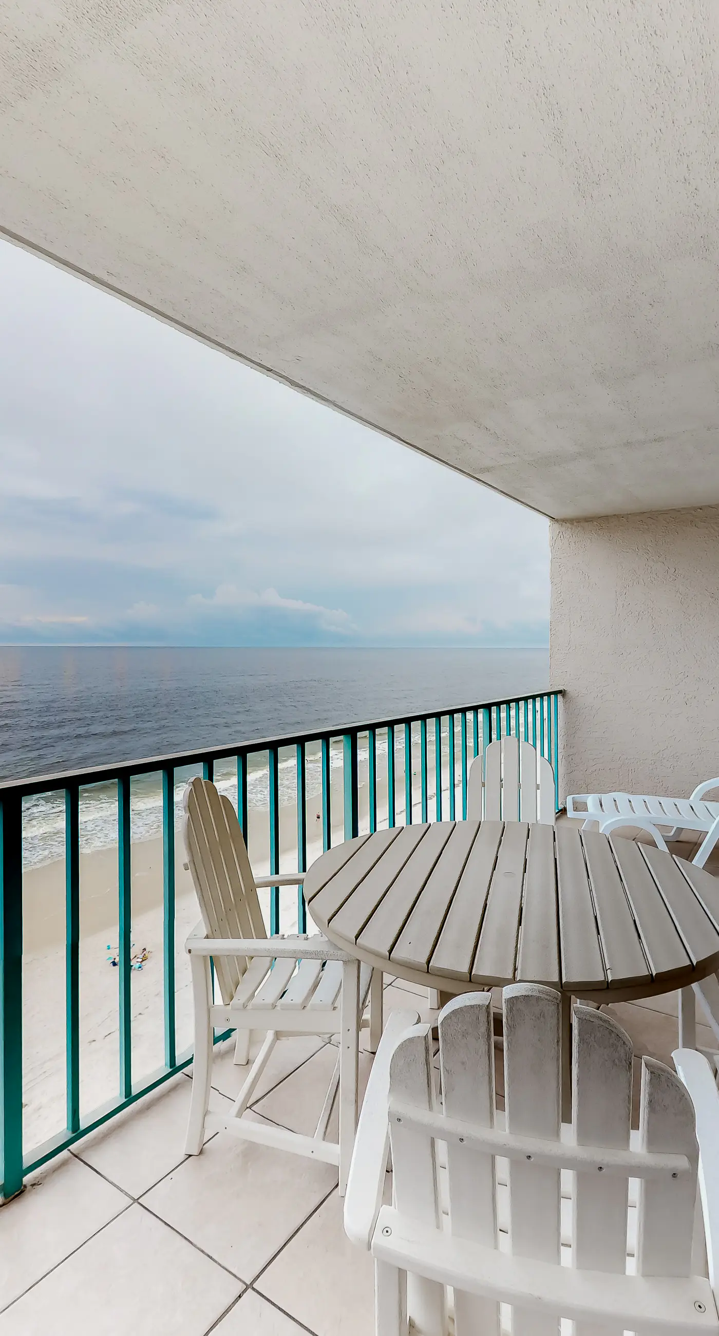 Gulf-front condo with central AC, balcony & pool