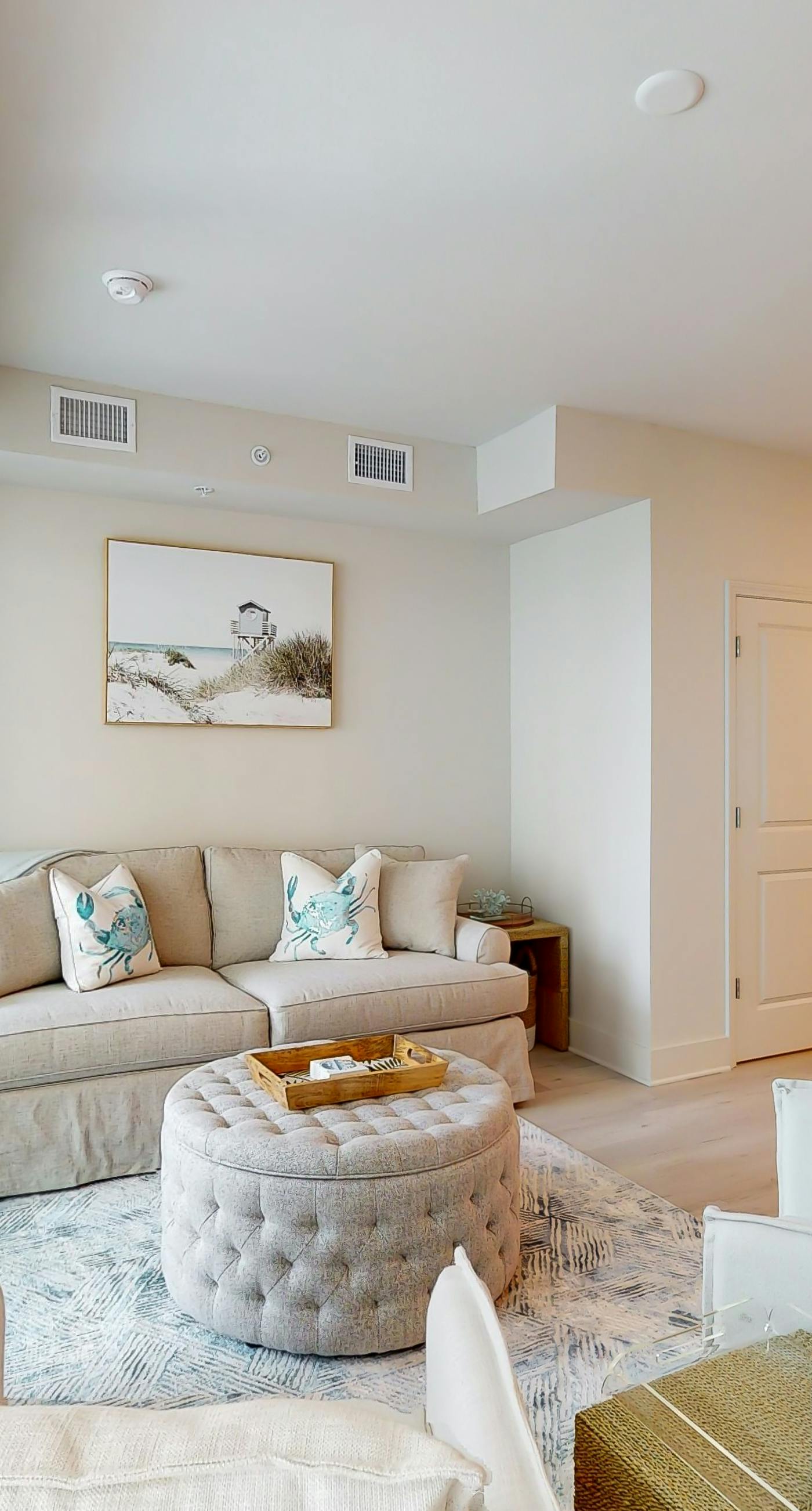 Brand-new beach condo with pool, hot tub, AC & washer/dryer