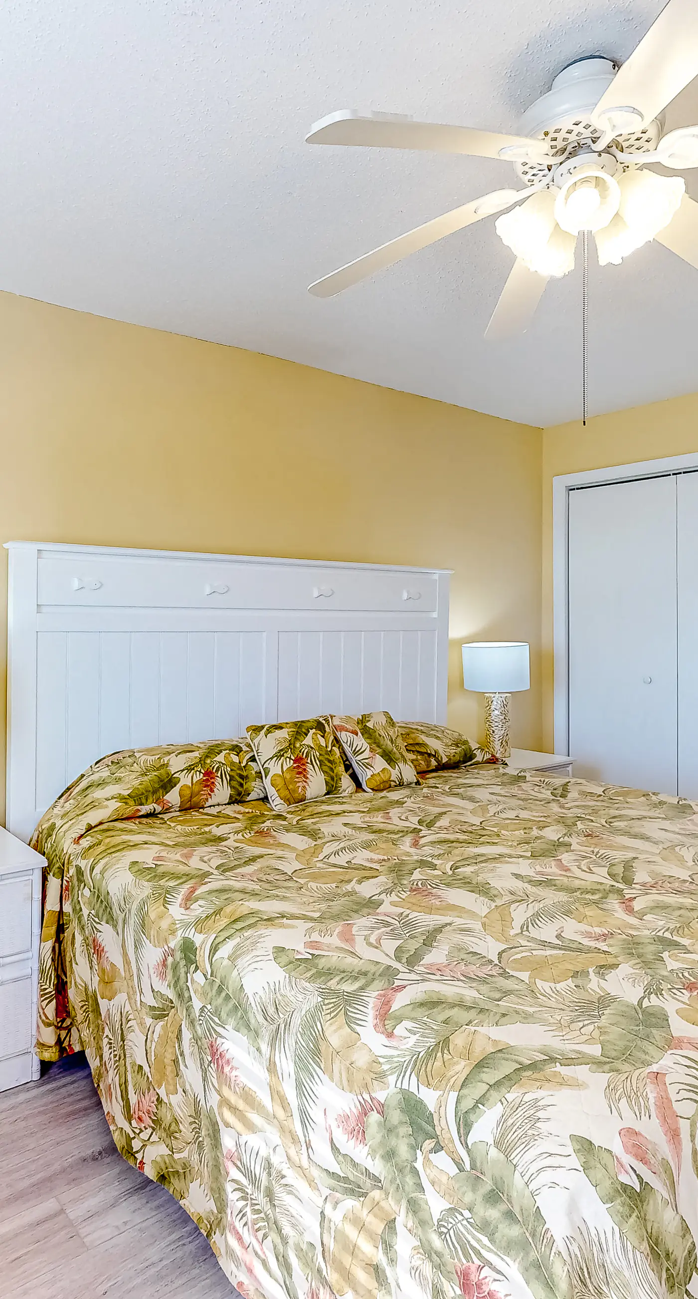 Fourth-floor Gulf-front getaway with balcony, views, central AC, & outdoor pool