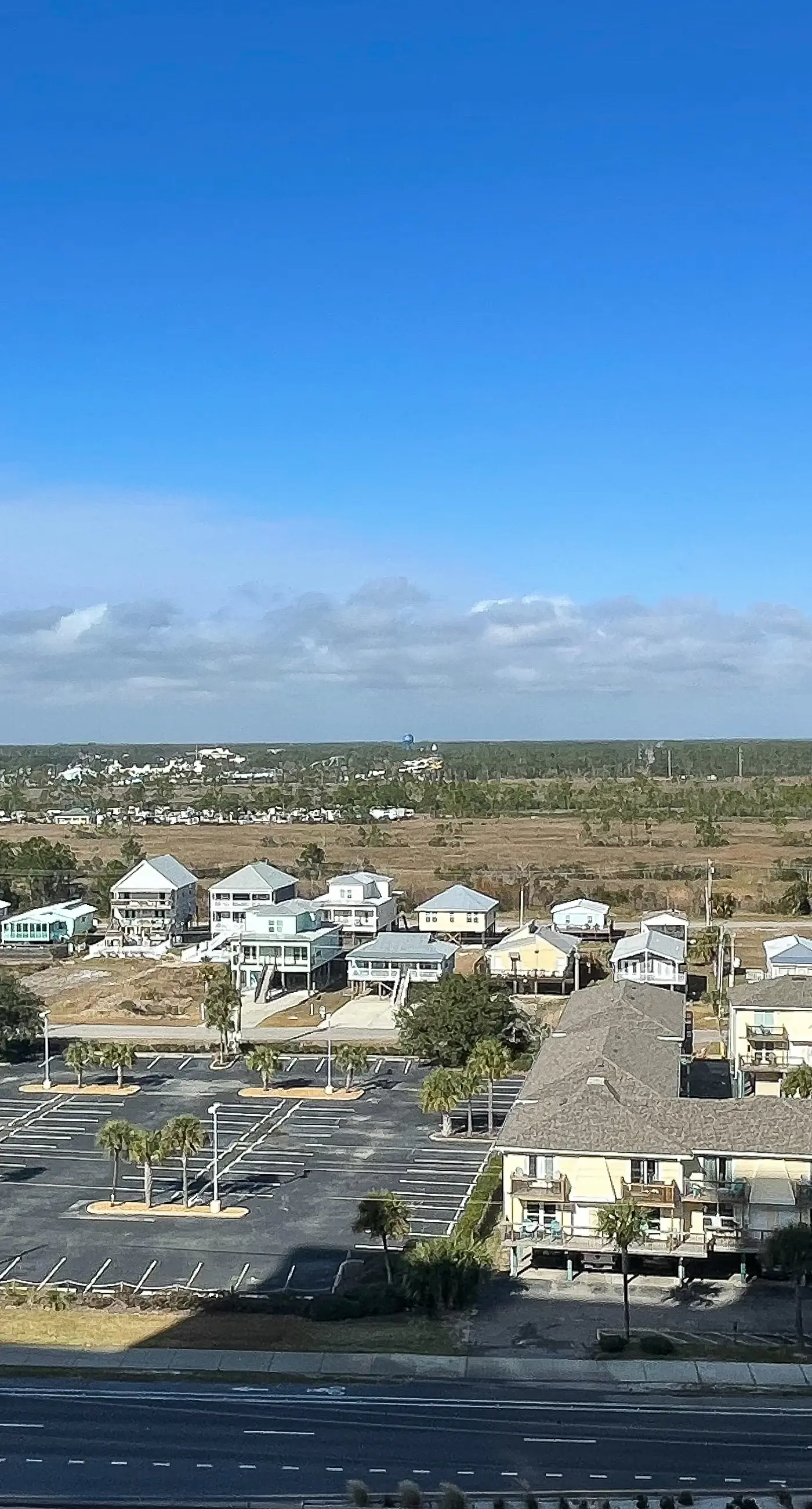 Oceanfront 10th-floor condo with balcony, great view, W&D, & pool access