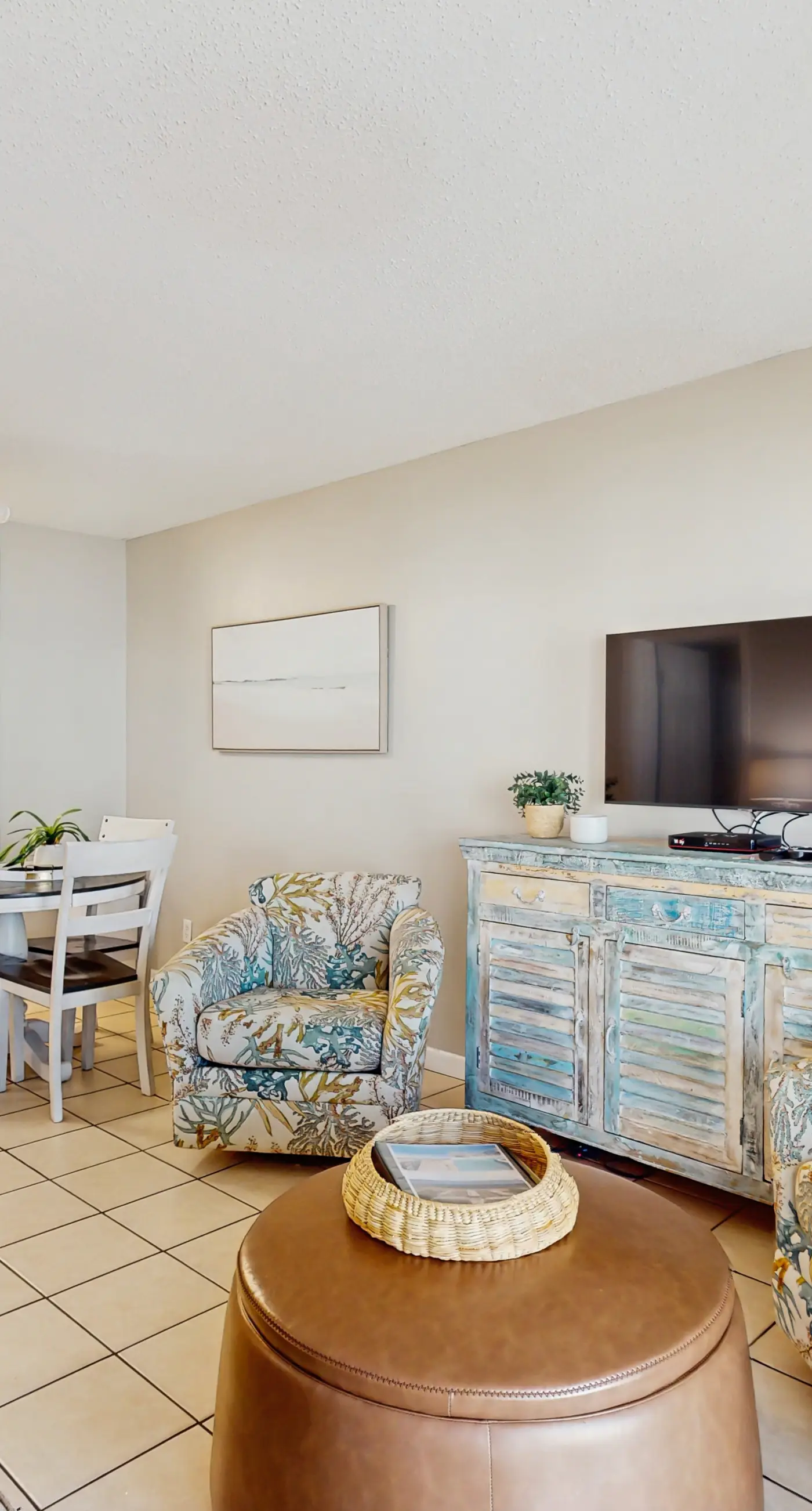 Gorgeous top-floor beachfront condo with indoor pool, hot tub, sauna, & gym