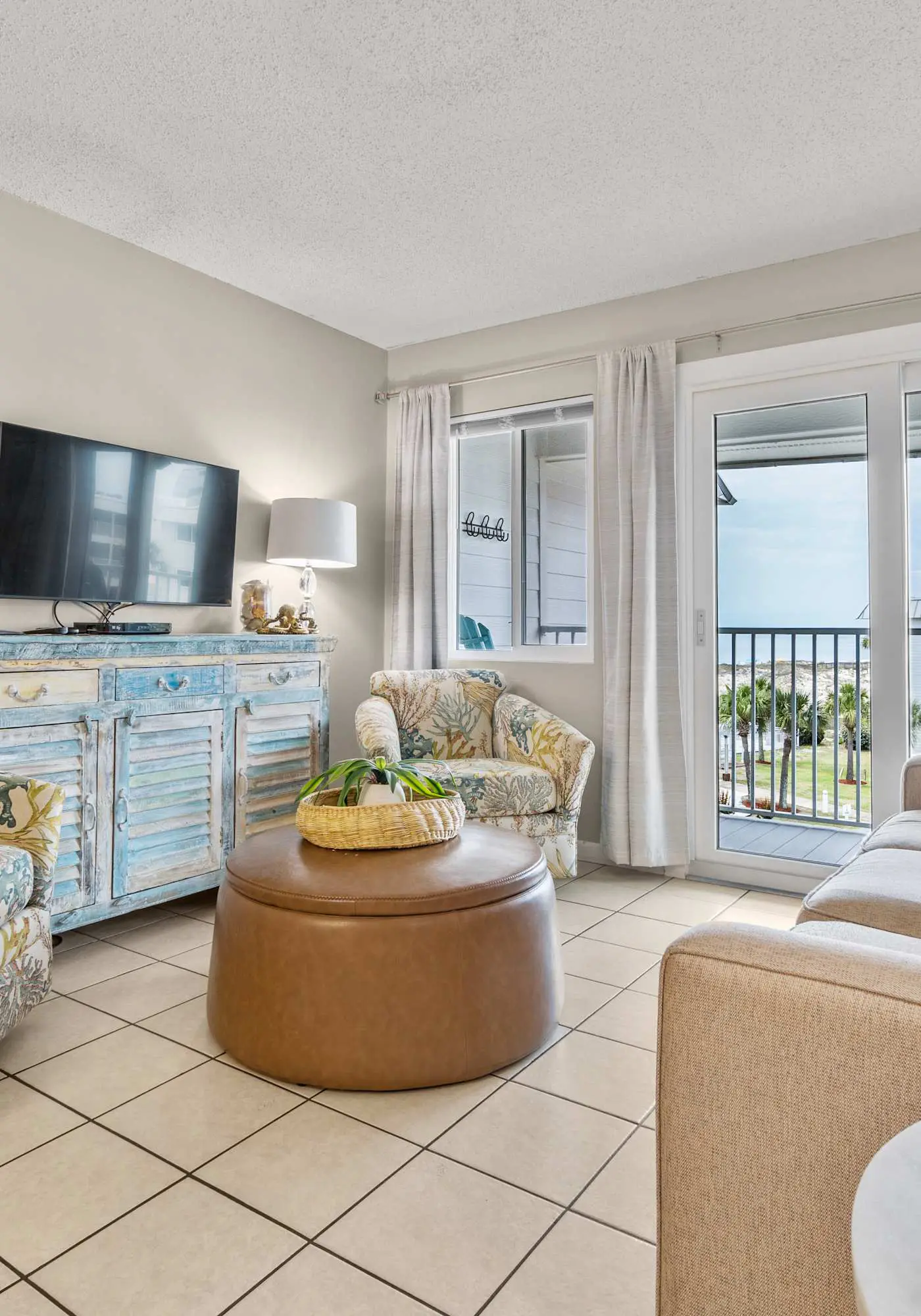 Gorgeous top-floor beachfront condo with indoor pool, hot tub, sauna, & gym