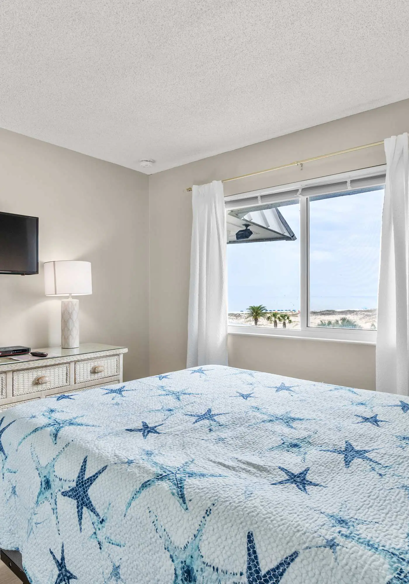 Gorgeous top-floor beachfront condo with indoor pool, hot tub, sauna, & gym