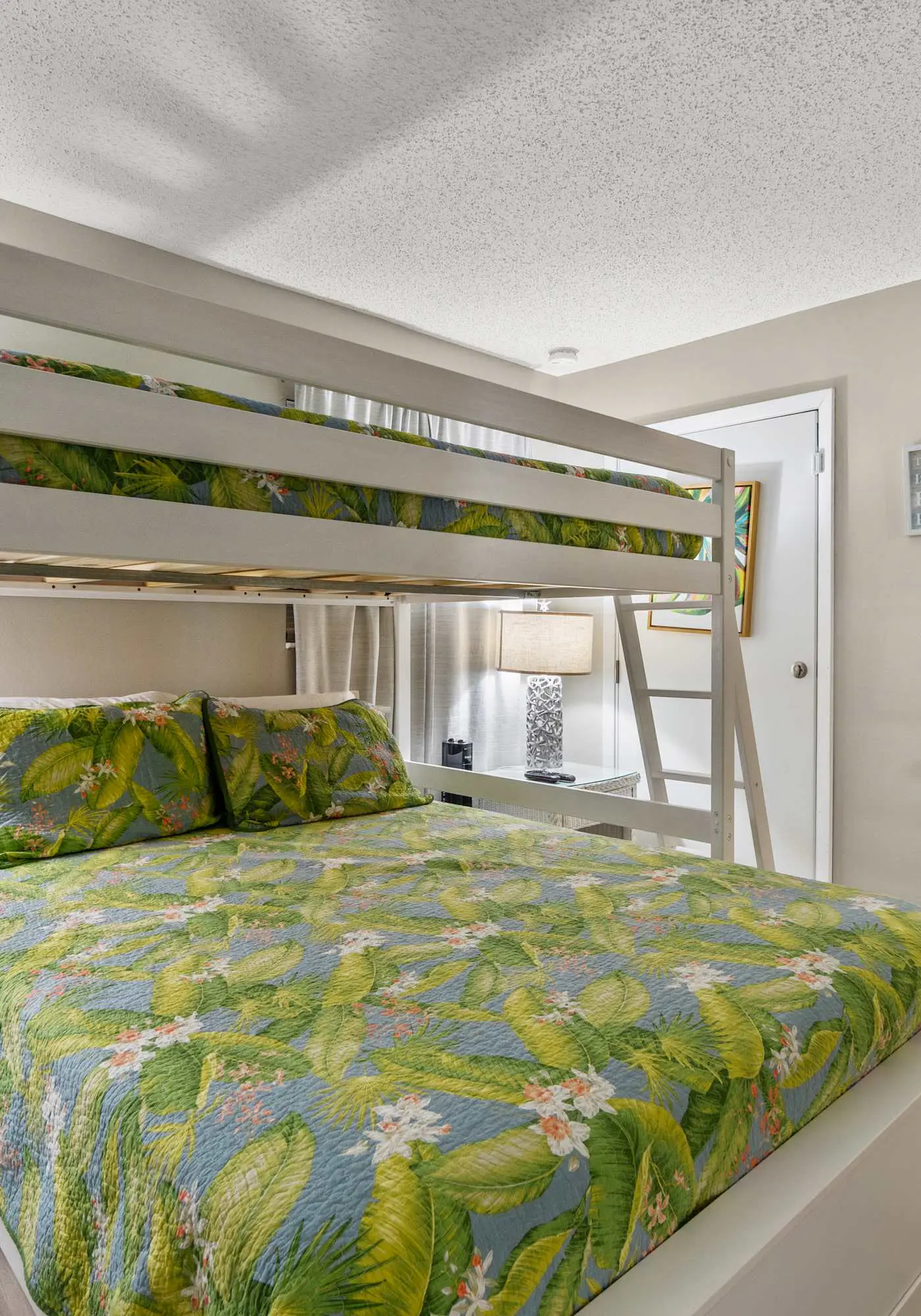 Gorgeous top-floor beachfront condo with indoor pool, hot tub, sauna, & gym