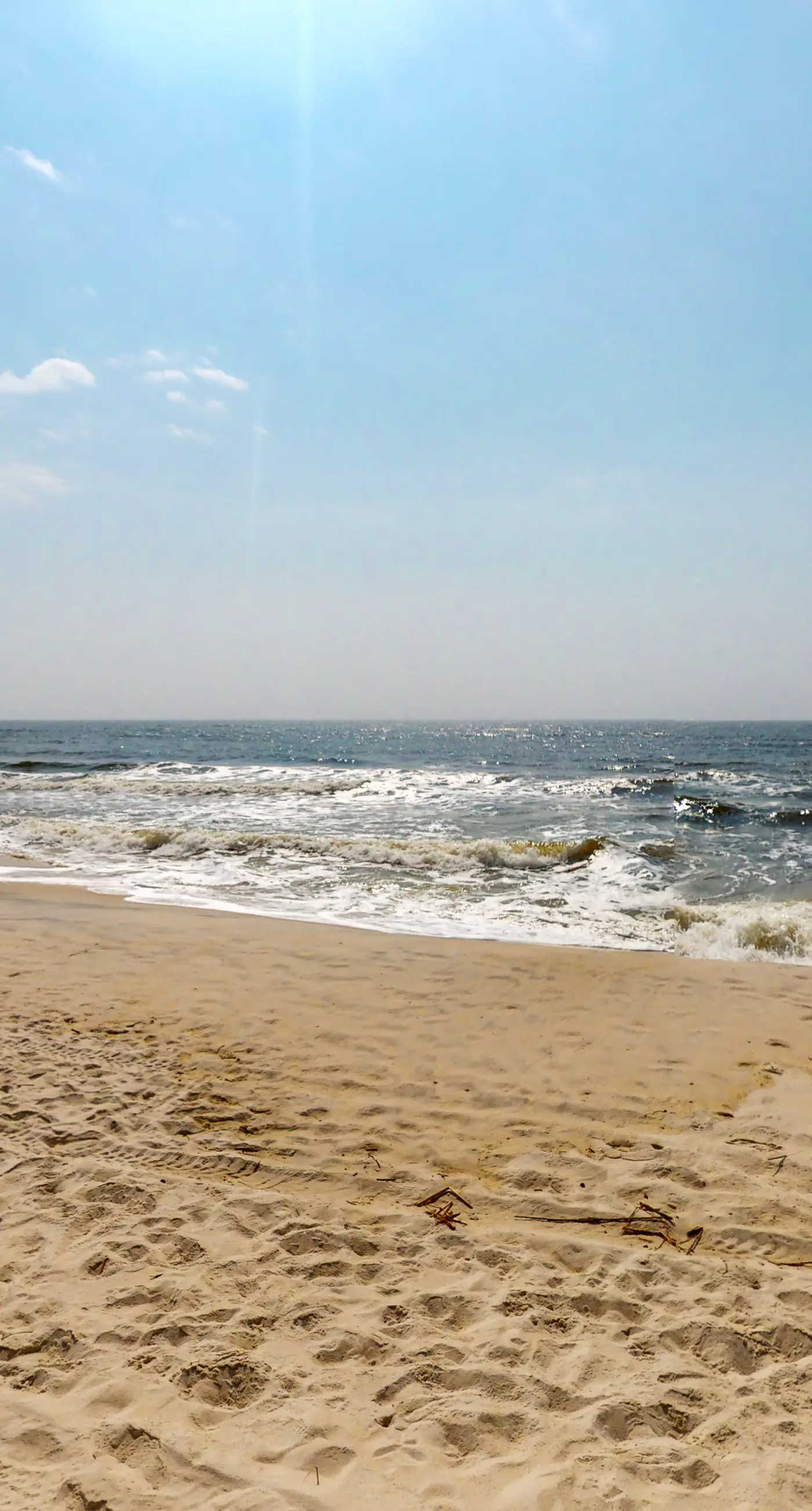 Oceanfront home with ocean views, private washer/dryer & lower deck