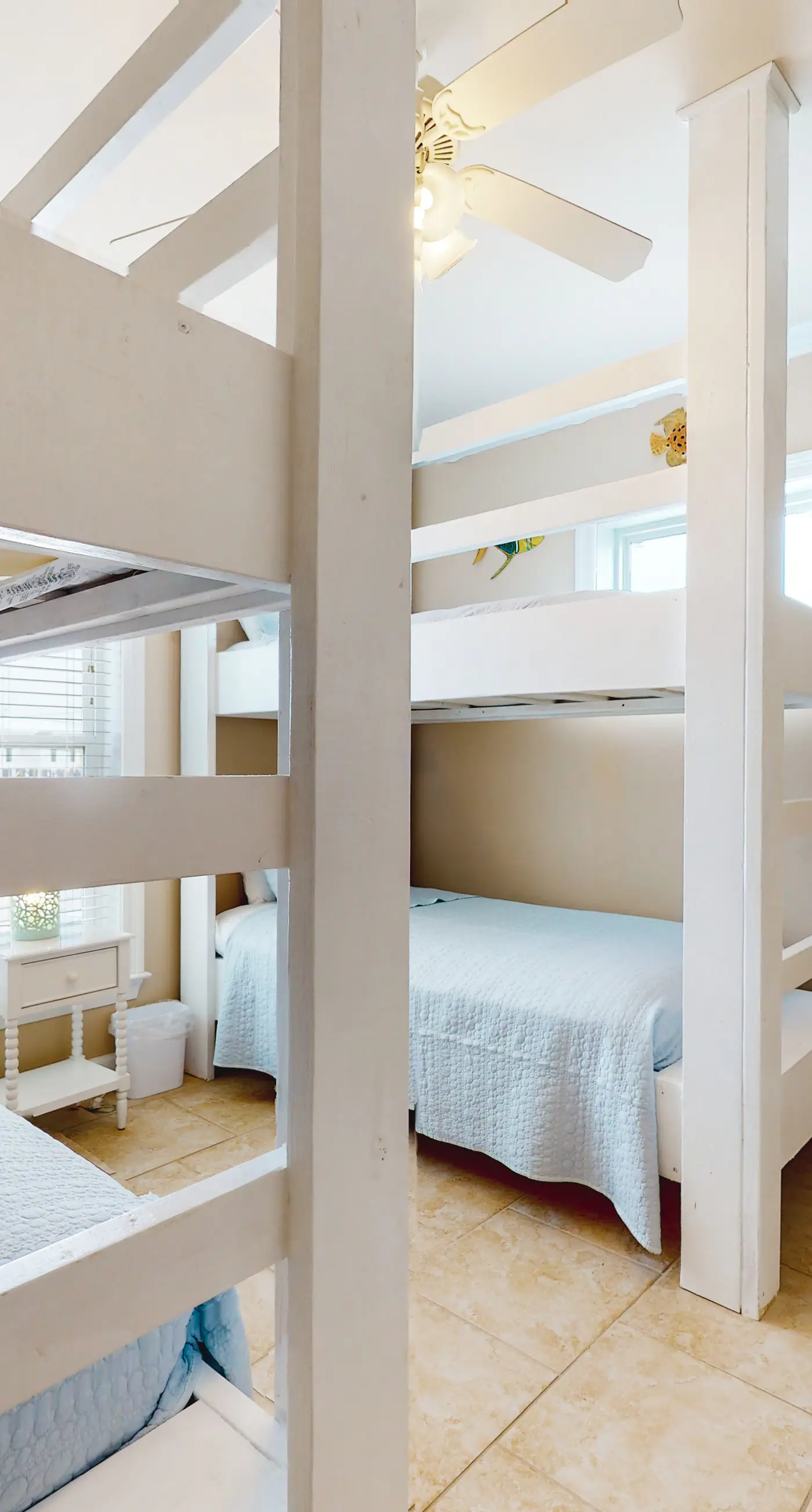 Oceanfront home with ocean views, private washer/dryer & lower deck