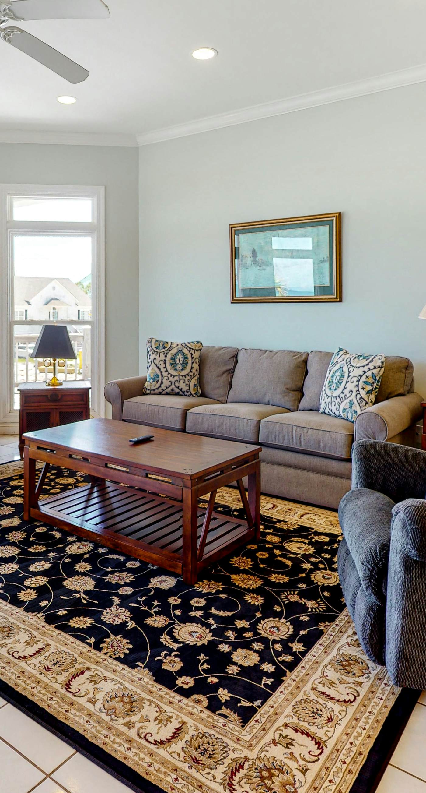 Fantastic beachfront home with full kitchen, central AC, & washer,dryer