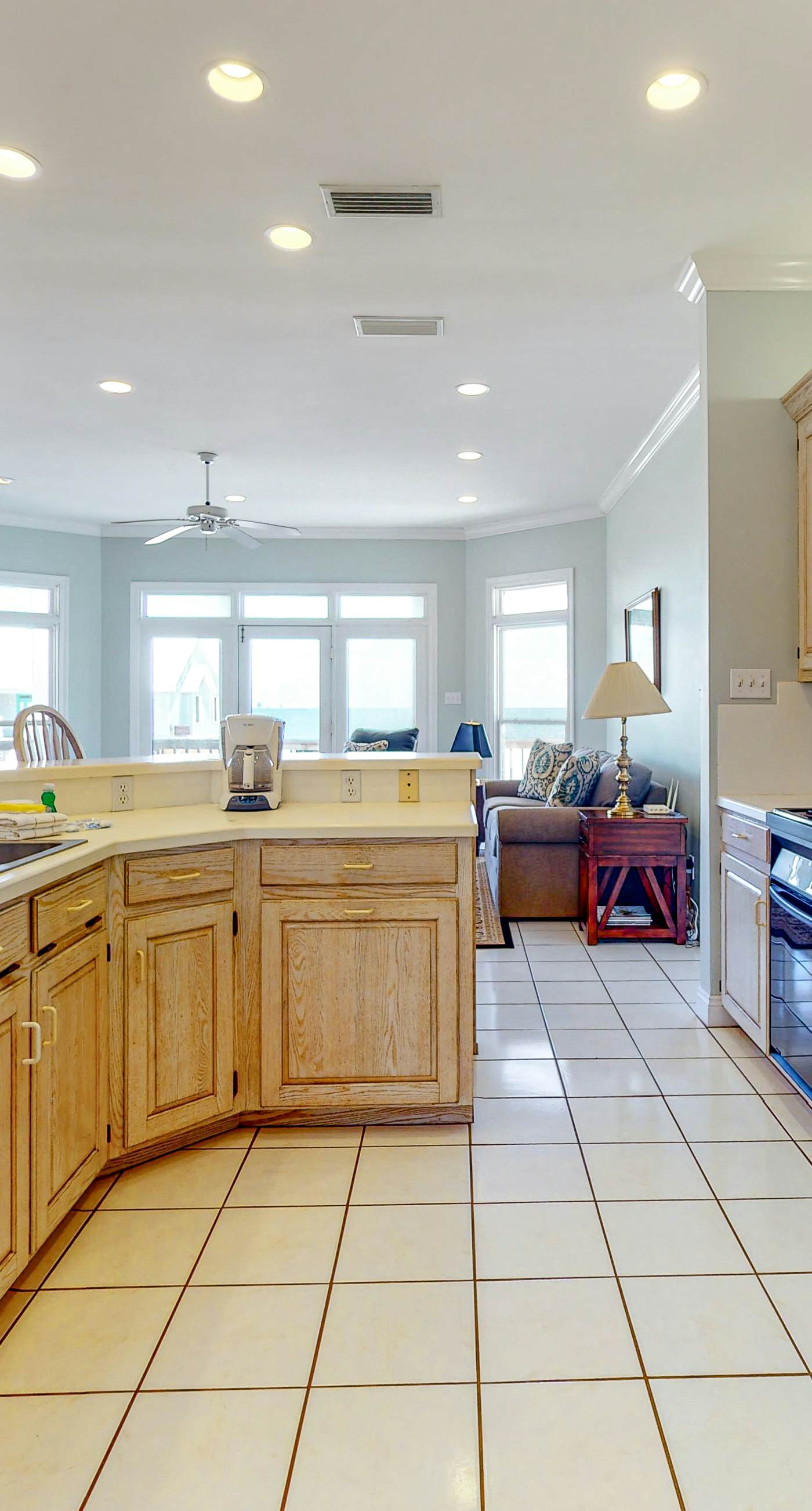 Fantastic beachfront home with full kitchen, central AC, & washer,dryer