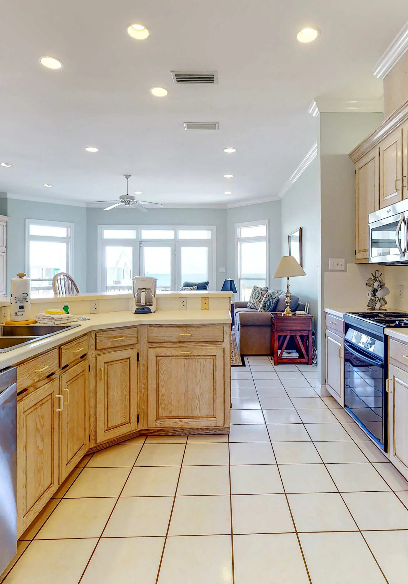 Fantastic beachfront home with full kitchen, central AC, & washer,dryer