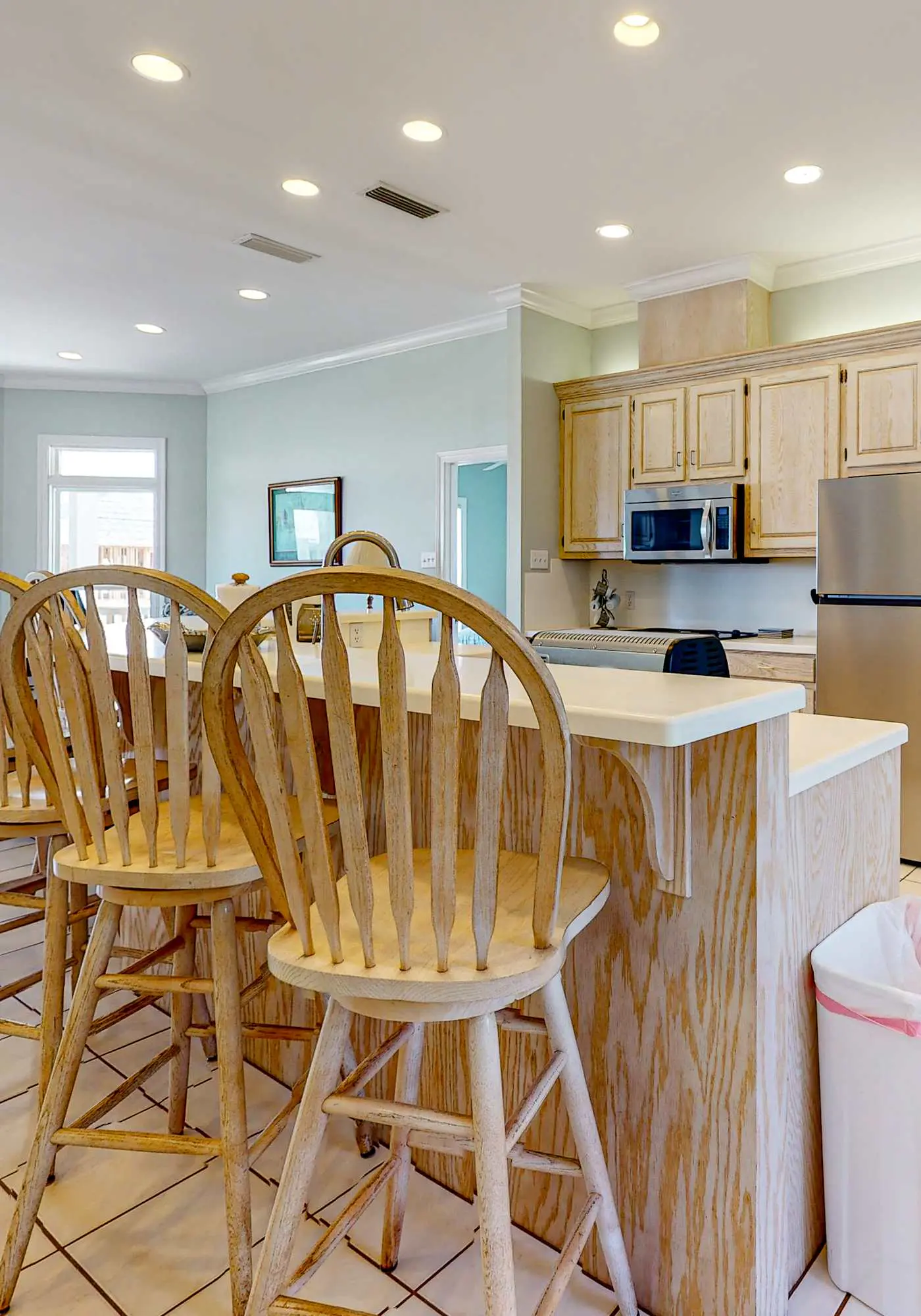 Fantastic beachfront home with full kitchen, central AC, & washer,dryer