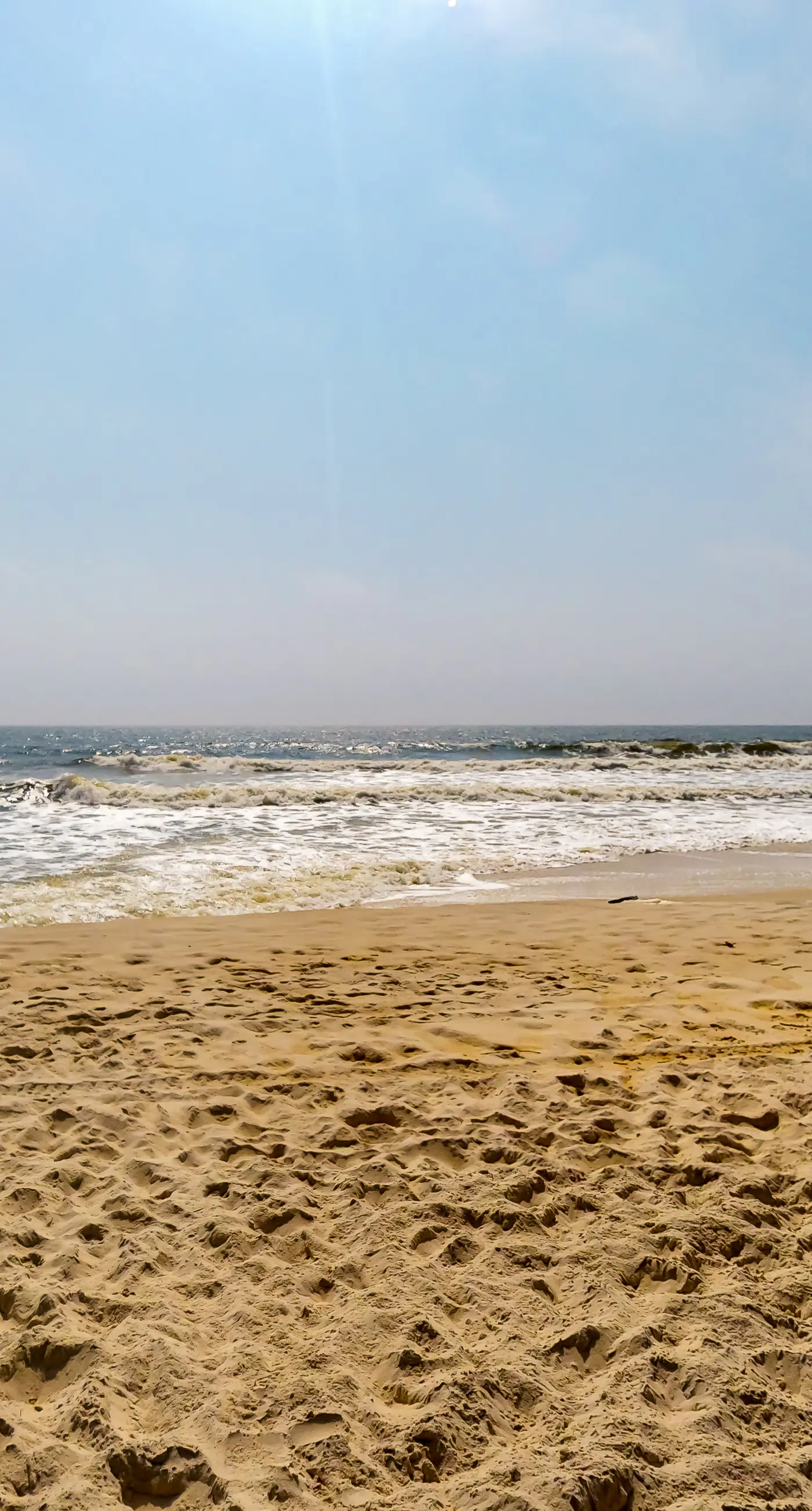 Exquisite oceanfront beach home with hot tub, central AC, balcony, & W&D