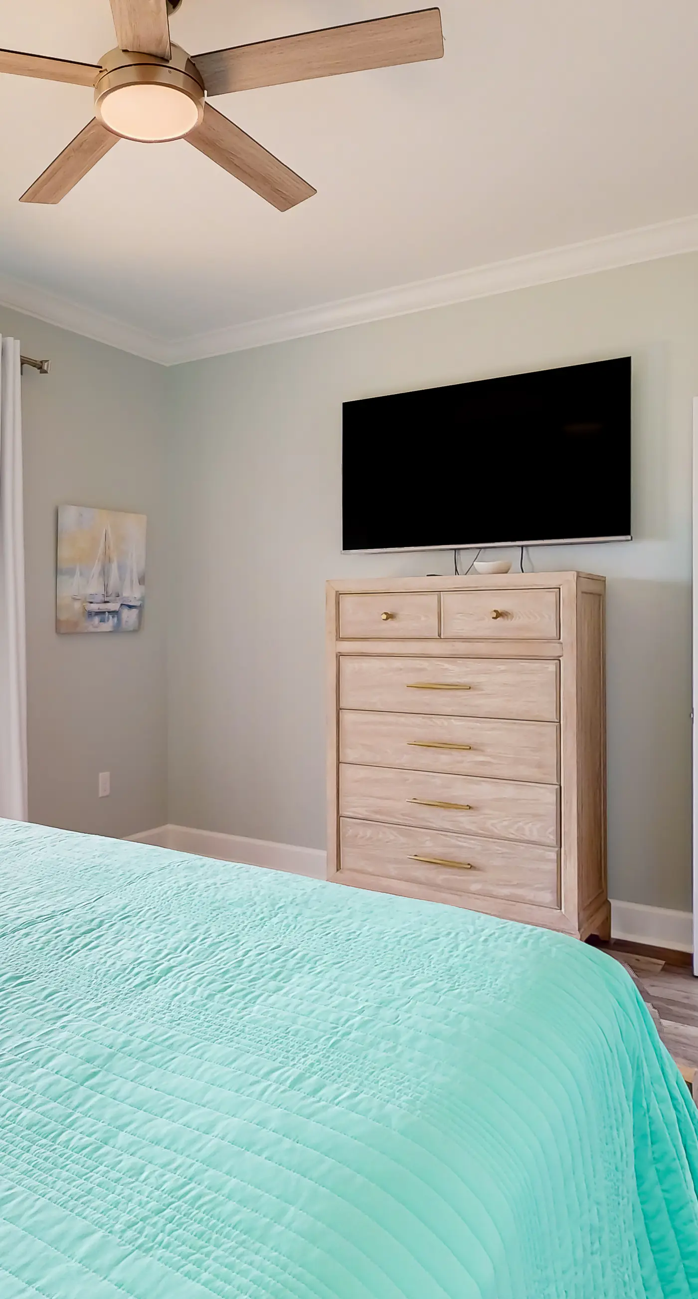 Exquisite oceanfront beach home with hot tub, central AC, balcony, & W&D