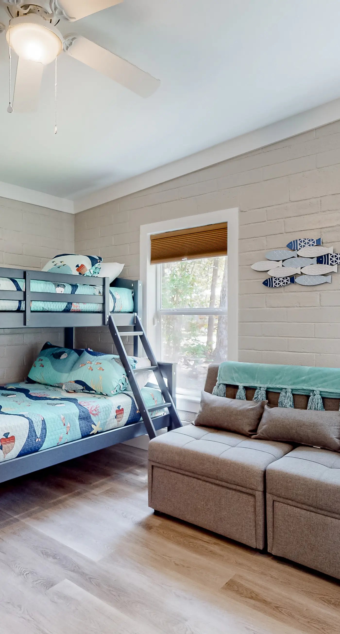 Modern dog-friendly home in the heart of island with hot tub & screened lanai