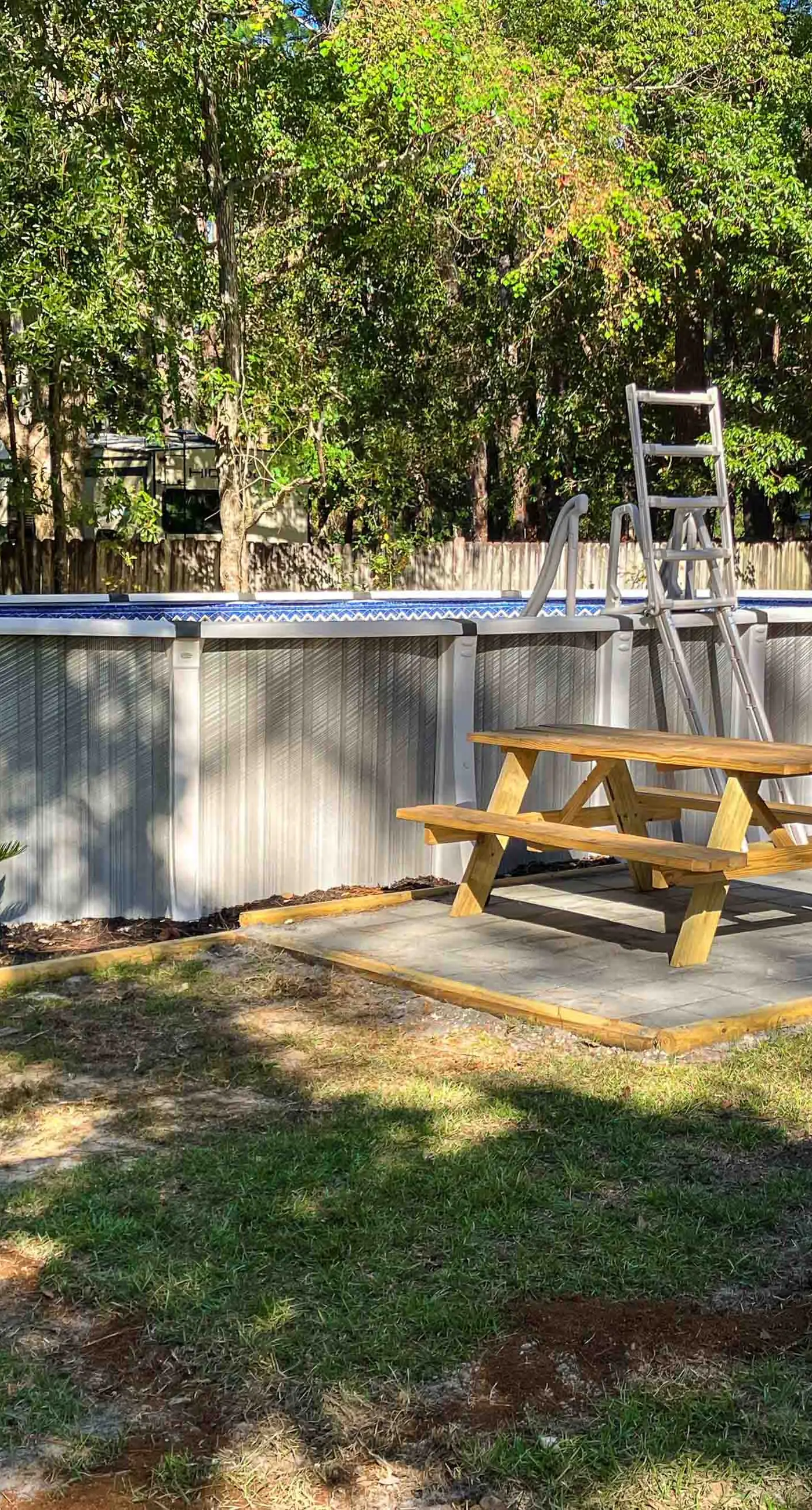 Modern dog-friendly home in the heart of island with hot tub & screened lanai