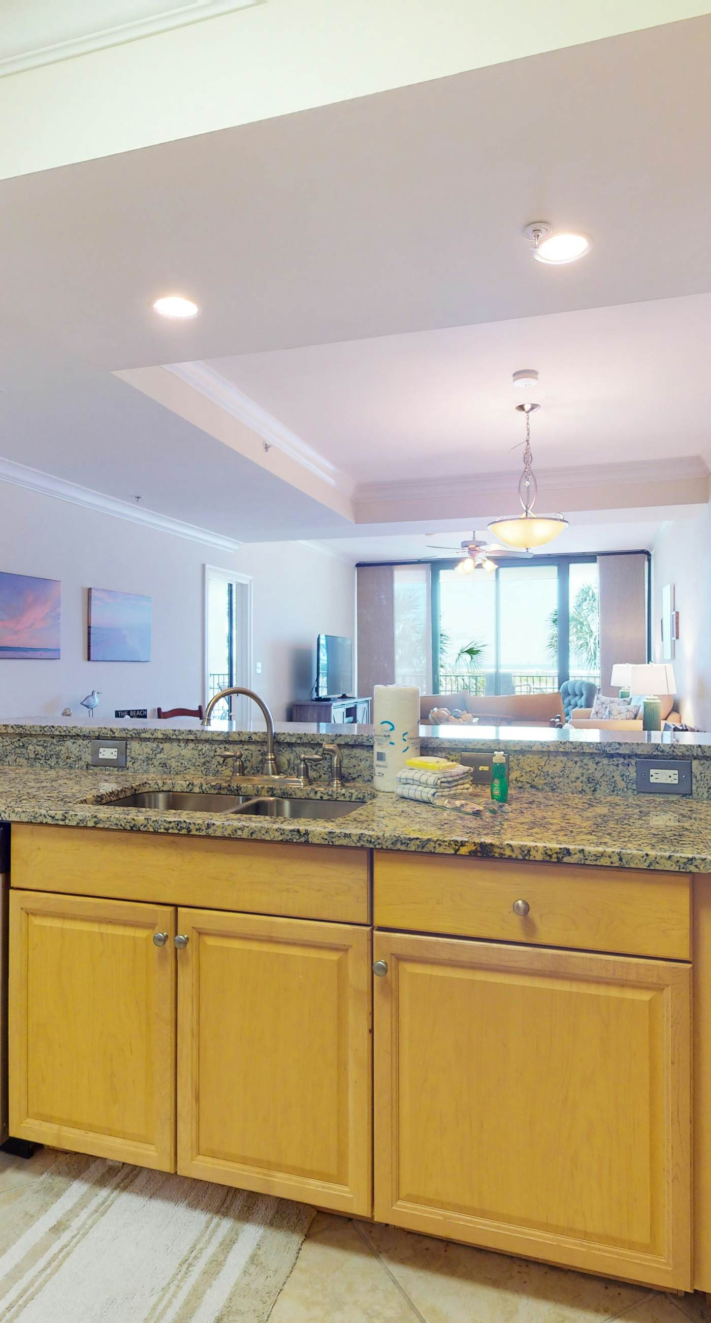 Beachfront condo with pool, hot tub, W/D, sauna, balcony, and tennis court