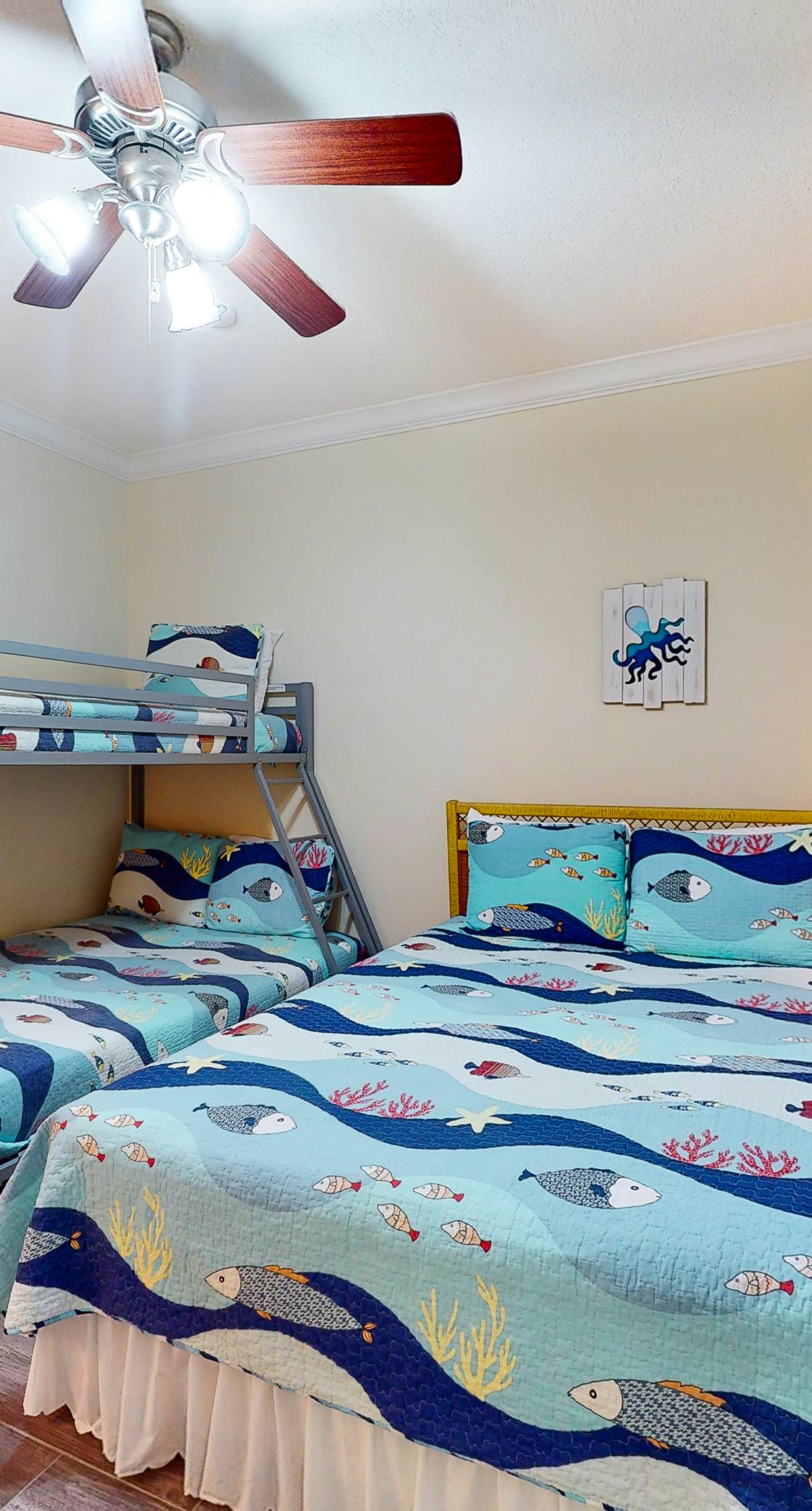 Beachfront condo with pool, hot tub, W/D, sauna, balcony, and tennis court