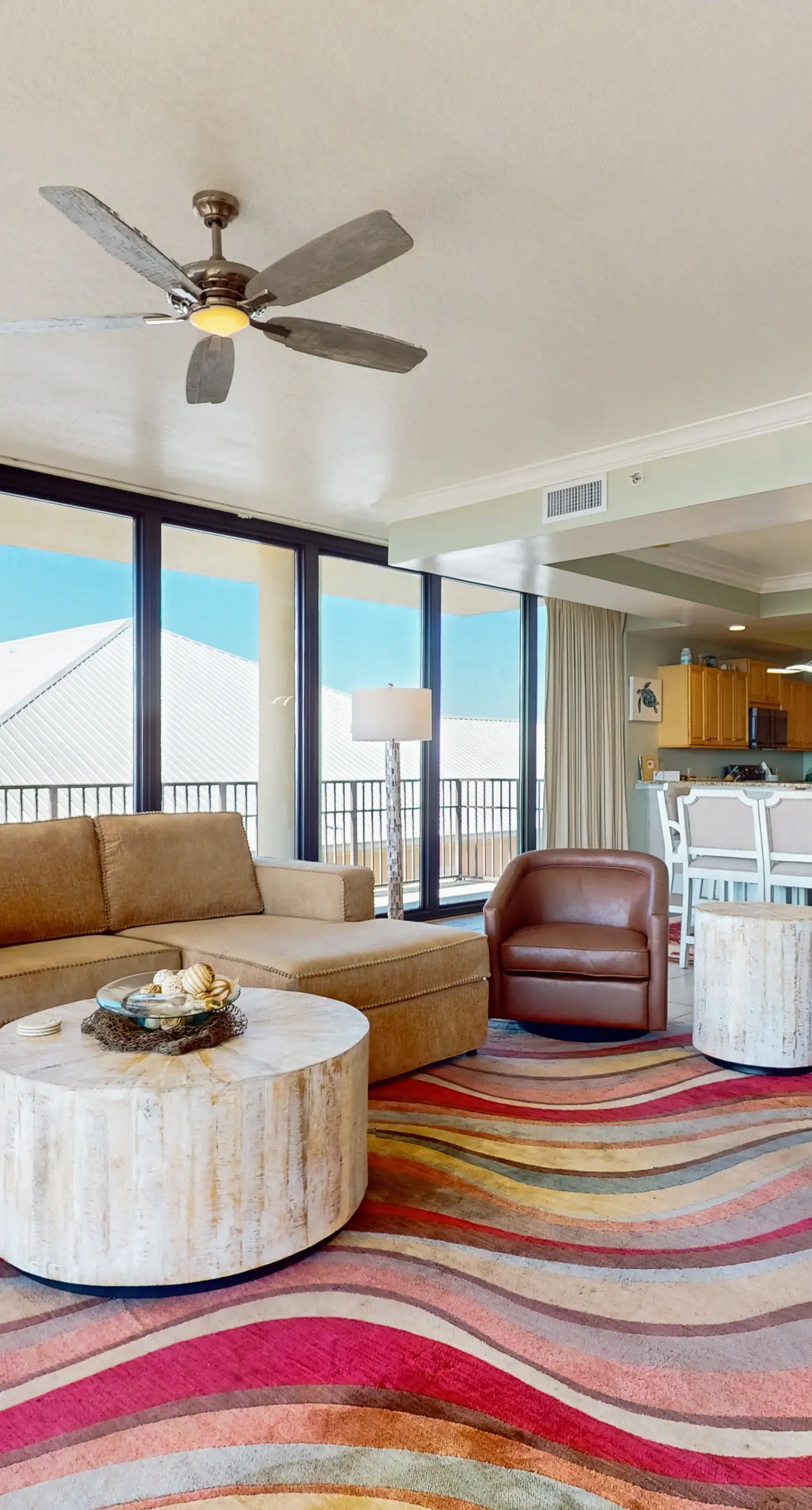Beachfront condo with indoor & outdoor pools, hot tub, fitness center, tennis