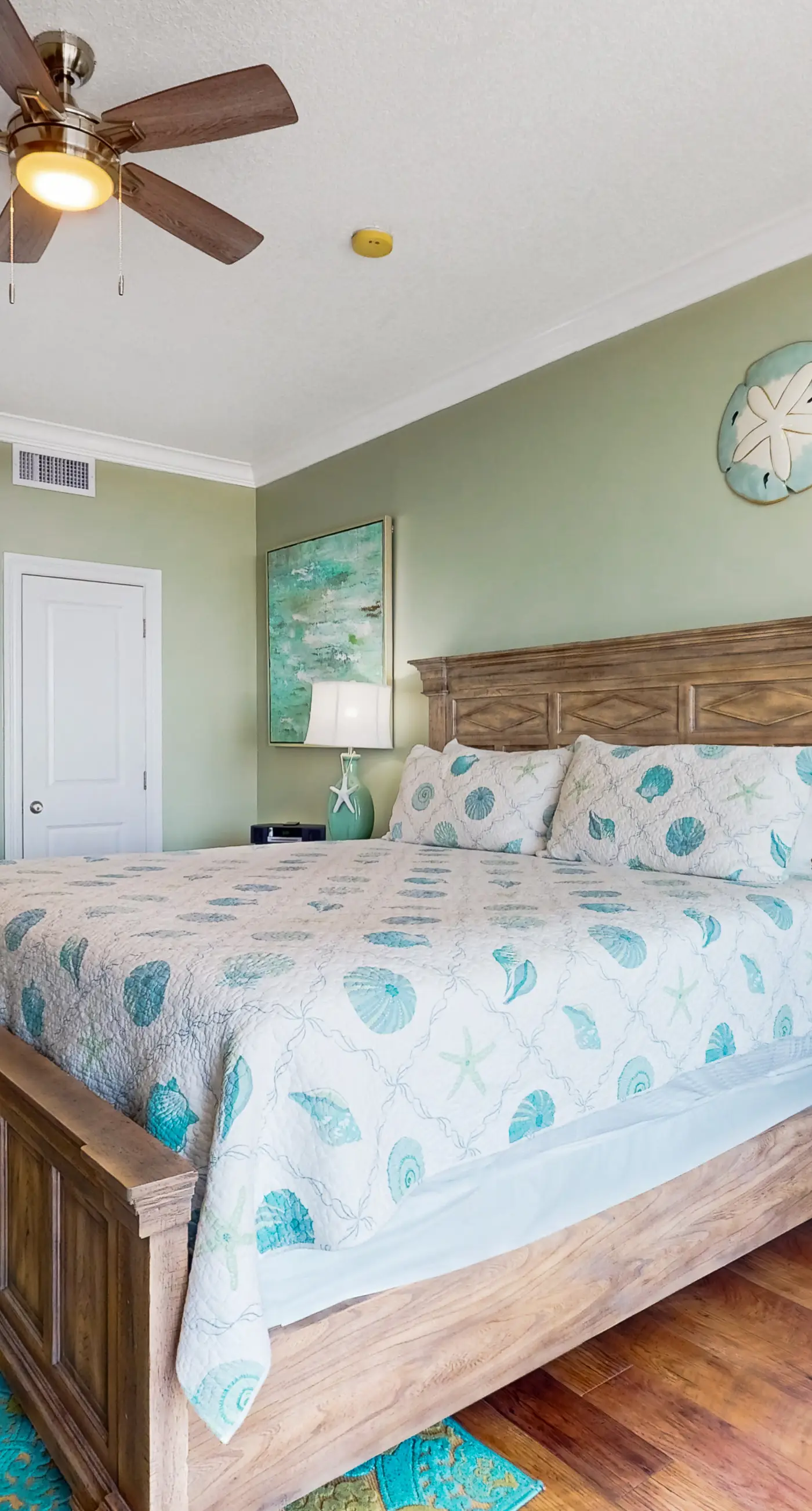 Beachfront condo with indoor & outdoor pools, hot tub, fitness center, tennis
