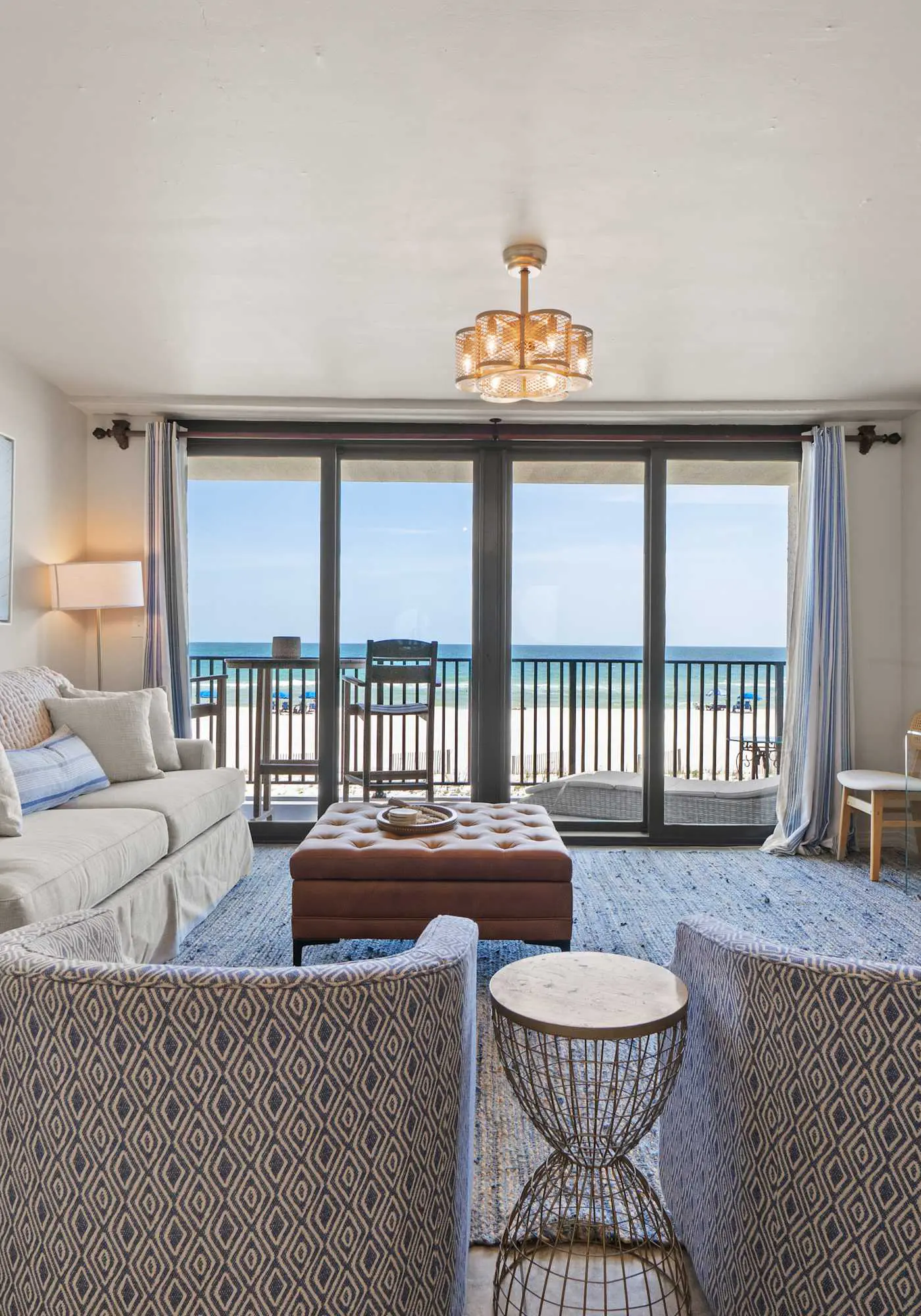 Beachfront beauty with private balcony, beach access, & shared pool,hot tub
