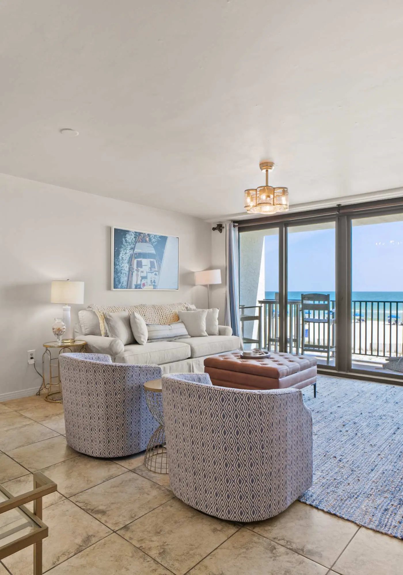 Beachfront beauty with private balcony, beach access, & shared pool,hot tub