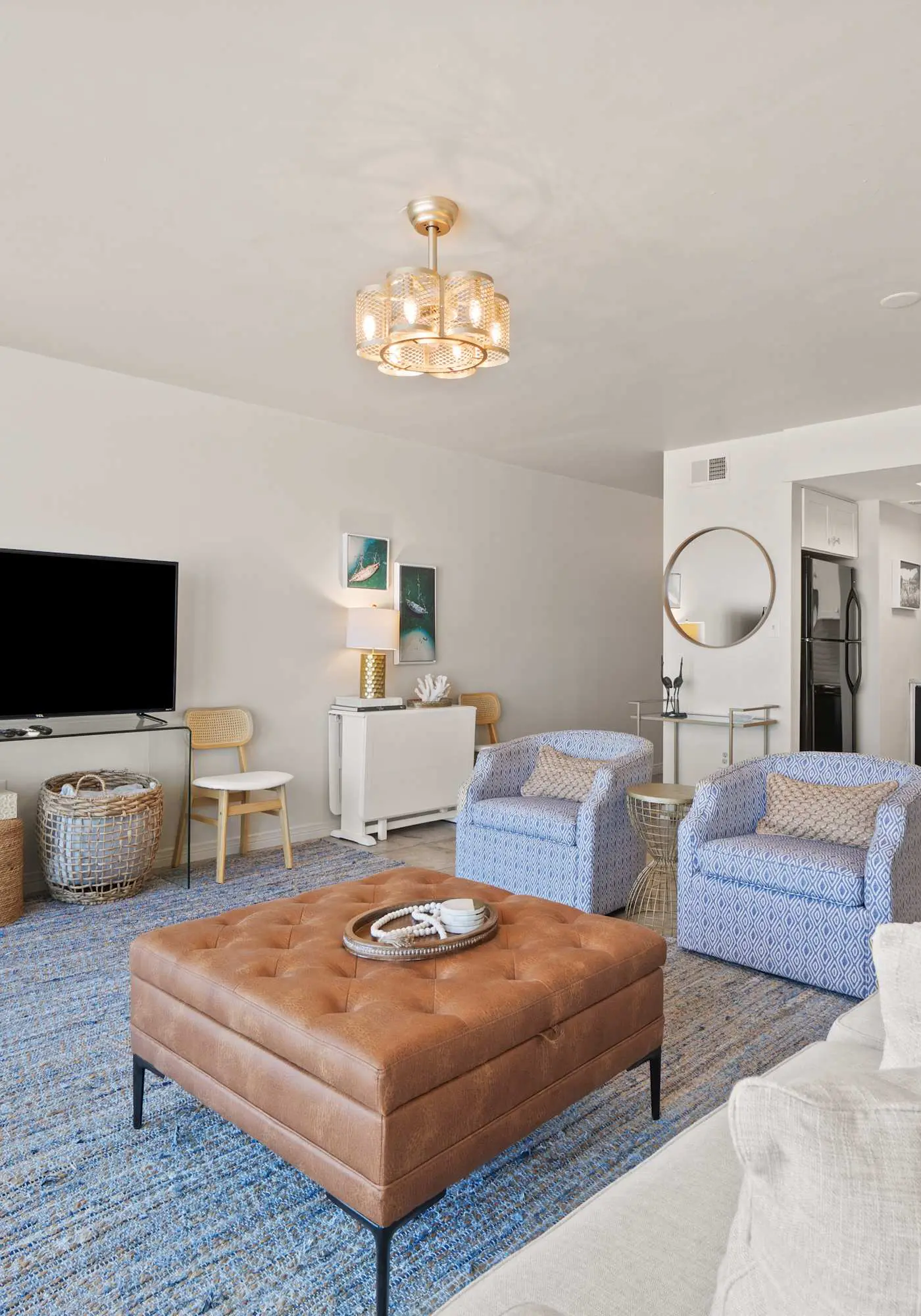 Beachfront beauty with private balcony, beach access, & shared pool,hot tub