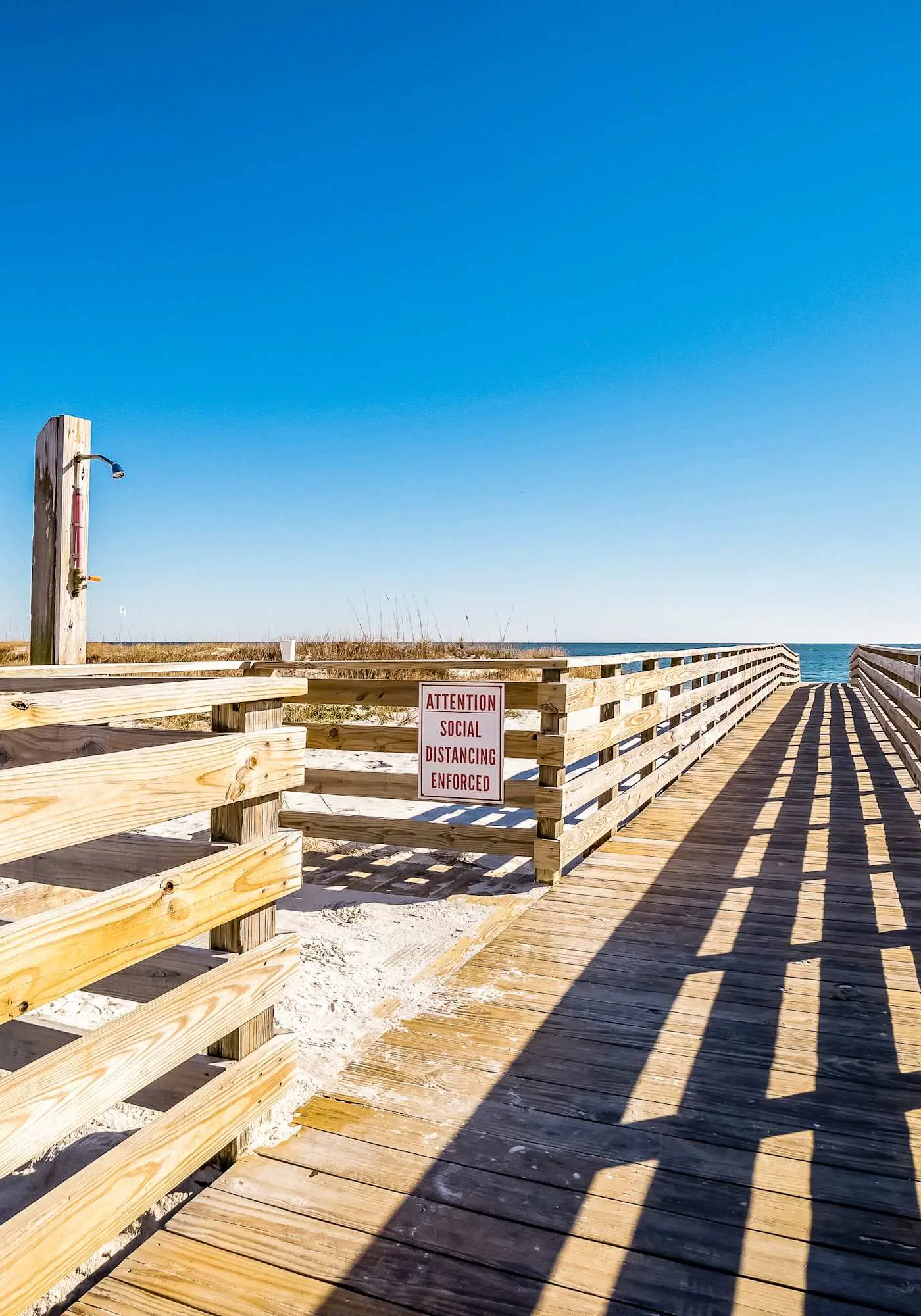 Cozy coastal condo with loft & shared pool and beach access