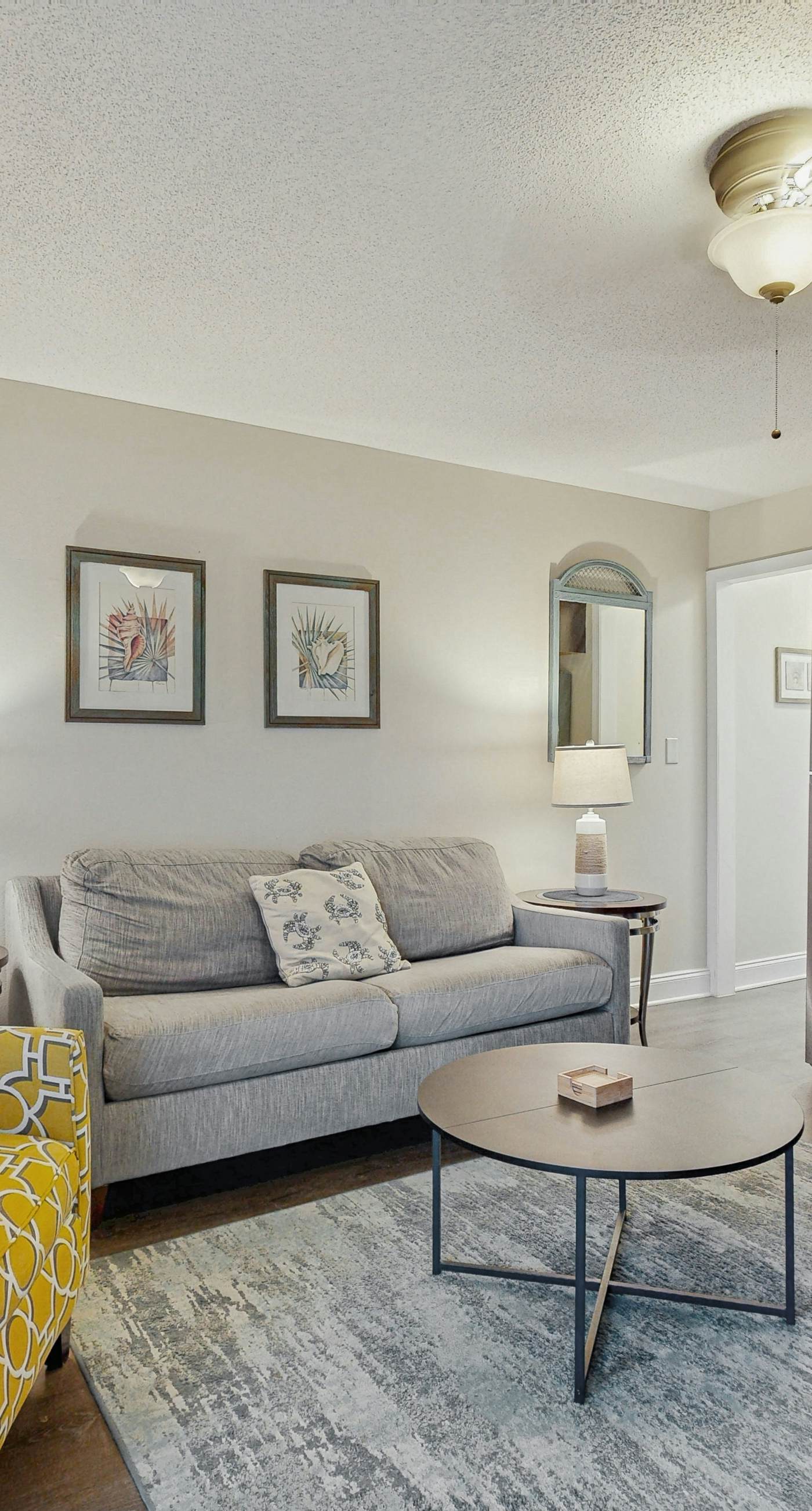 Coastal condo with Shared pool, Shared BBQ grill and beach access