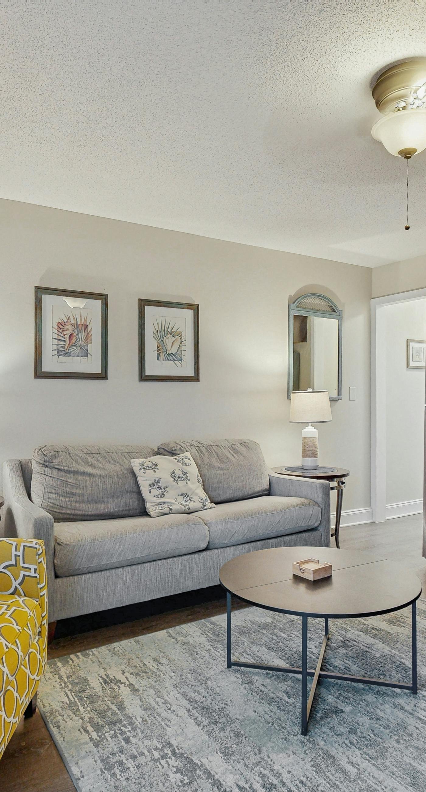 Coastal condo with Shared pool, Shared BBQ grill and beach access